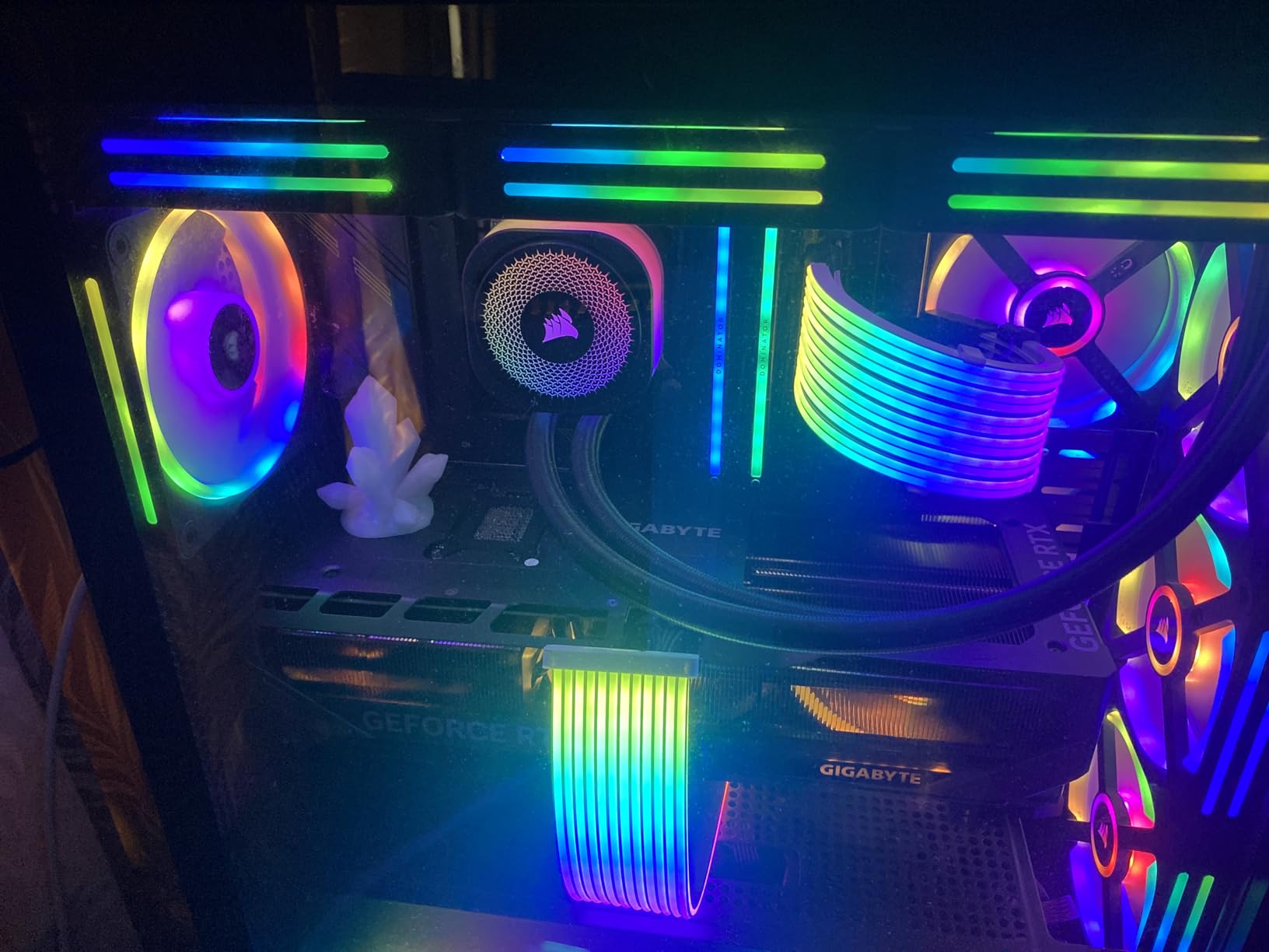 LIAN LI ADDRESSABLE RGB STRIMER Plus 24-PIN customer photo 2