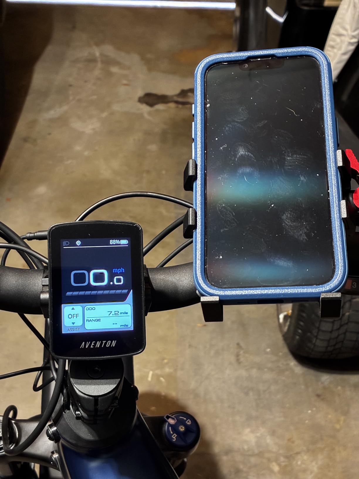 Tiakia Bike Phone Mount Holder, 360° Rotation for 4.5-7 Inch Handlebar customer photo 1