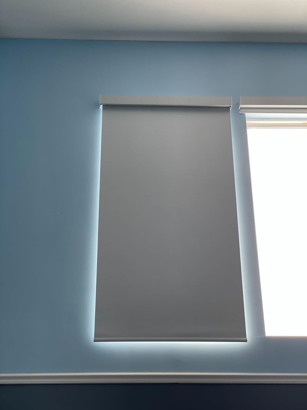 Motorized Roller Shade, 100% Blackout Smart Window Blinds Work with HomeKit, Alexa, Google Home, Remote Control, Electric Blinds with USB/Solar Panel Charging, Gentle White customer photo 1