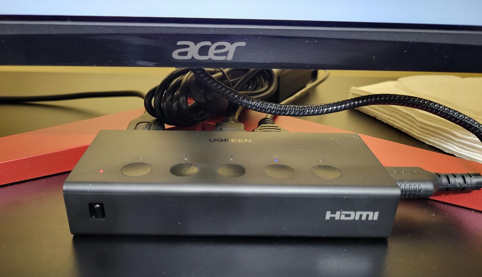 UGREEN HDMI Switch 5 in 1 Out 4K@60Hz, HDMI Splitter with Remote 5 Port Switcher Selector Box Support 3D CEC HDR HDCP2.2 Compatible with PS5/4/3 Xbox Nintendo Switch Roku TV Fire Stick Black customer photo 1