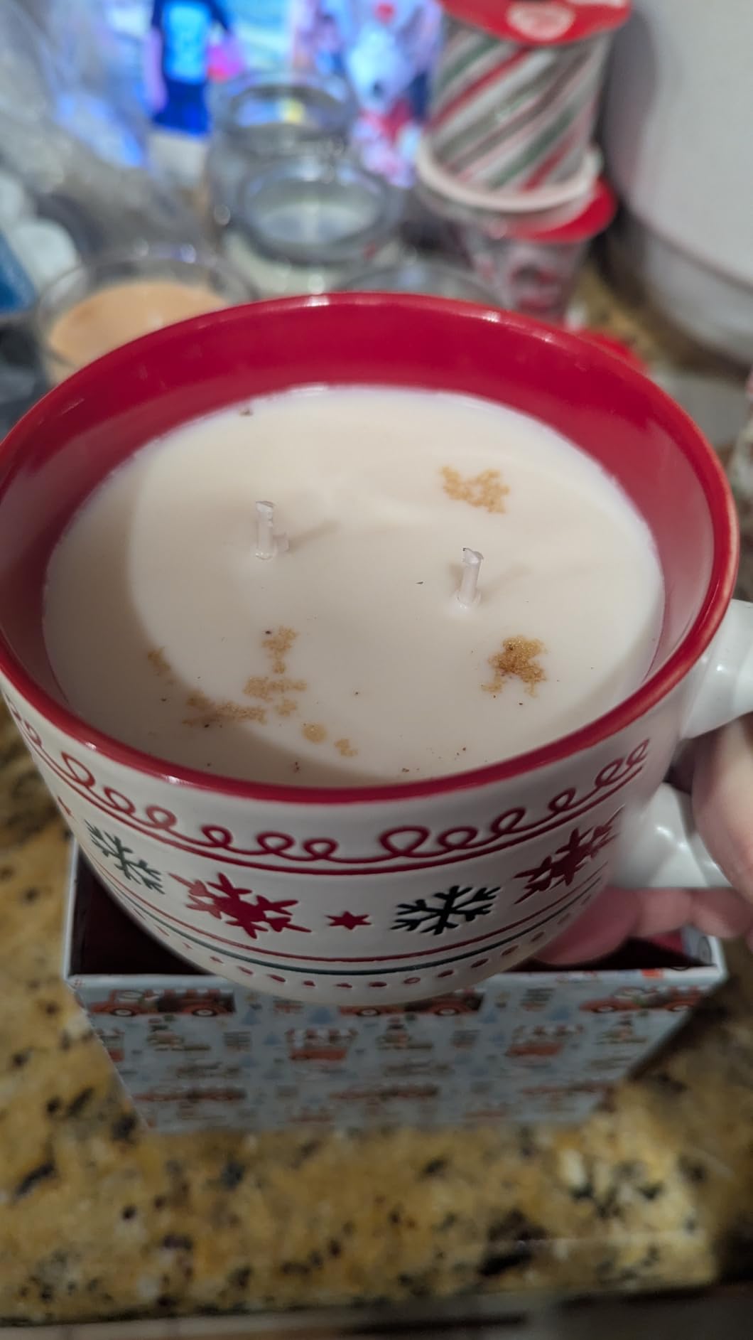 Hearth & Harbor Organic Soy Candle Wax for Candle Making, 10 lbs Natural Candles Making Supplies, Beeswax-Free, Paraffin-Free, Pure Soy Wax Flakes Perfect for Candles, Tealights and Melts customer photo 1