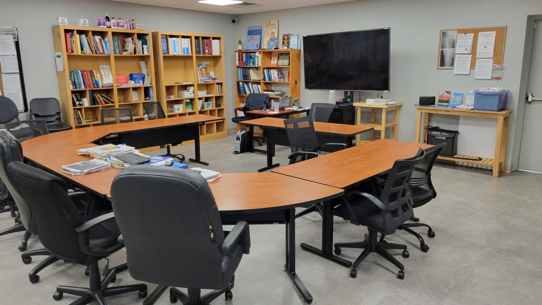Meeting Owl 3 - 360° 1080p HD Conference Room Camera, AI-Driven Speaker-Tracking, 18-Foot Mic Pickup customer photo 1