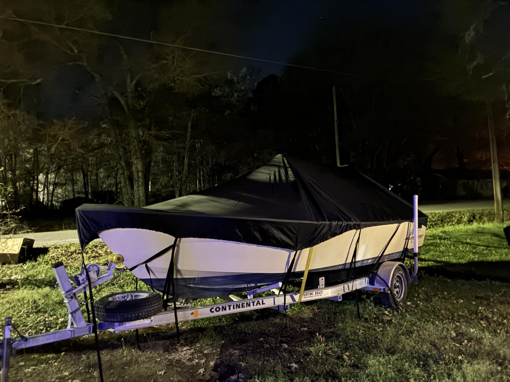 Heavy Duty 1200D PU Waterproof Boat Cover, 17'- 19' Trailerable Marine Grade Polyester Canvas, Fits 17-19ft V-Hull, Tri-Hull, Fishing Boat, Runabout, Pro-Style Bass Boat with Tightening Strap customer photo 1