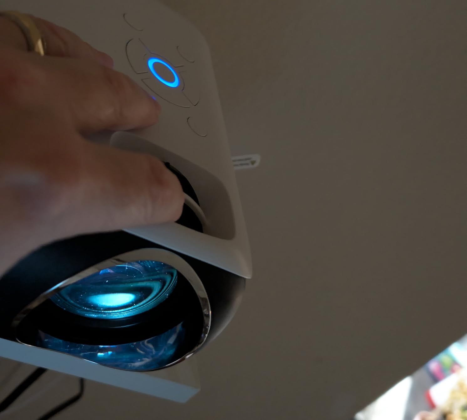 HAPPRUN Native 1080P Bluetooth Mini Projector, Full HD Portable Outdoor Movie Projector with Built-in Speaker, Compatible with Smartphone, HDMI, USB, AV, Fire Stick, PS5 for Home, Bedroom, Outdoor Use customer photo 2