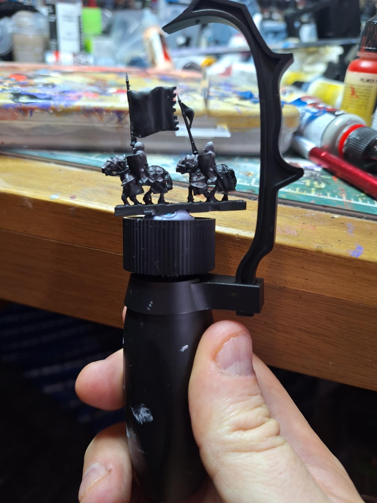 WH01 Painting Handle for Wargame Miniautres with Model Bases (Black) customer photo 2