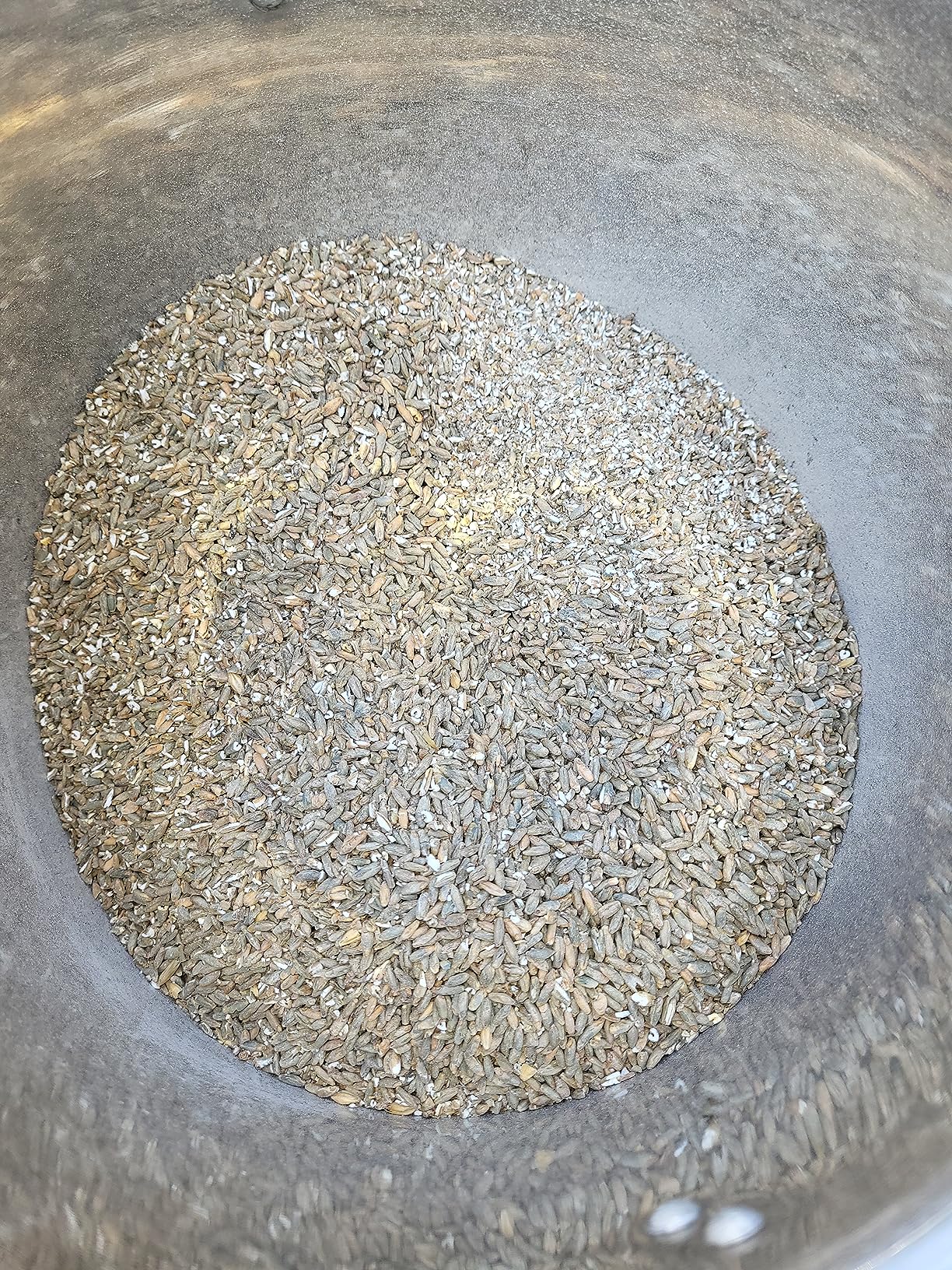 Grain Mill Pro with 3 Rollers 13LB Hopper and Steel Metal Base, Brewing for Grain Malt Barley, Malt Mill for Homebrew Beer, Grain Crusher Grinder, Fit Electric Drill customer photo 2