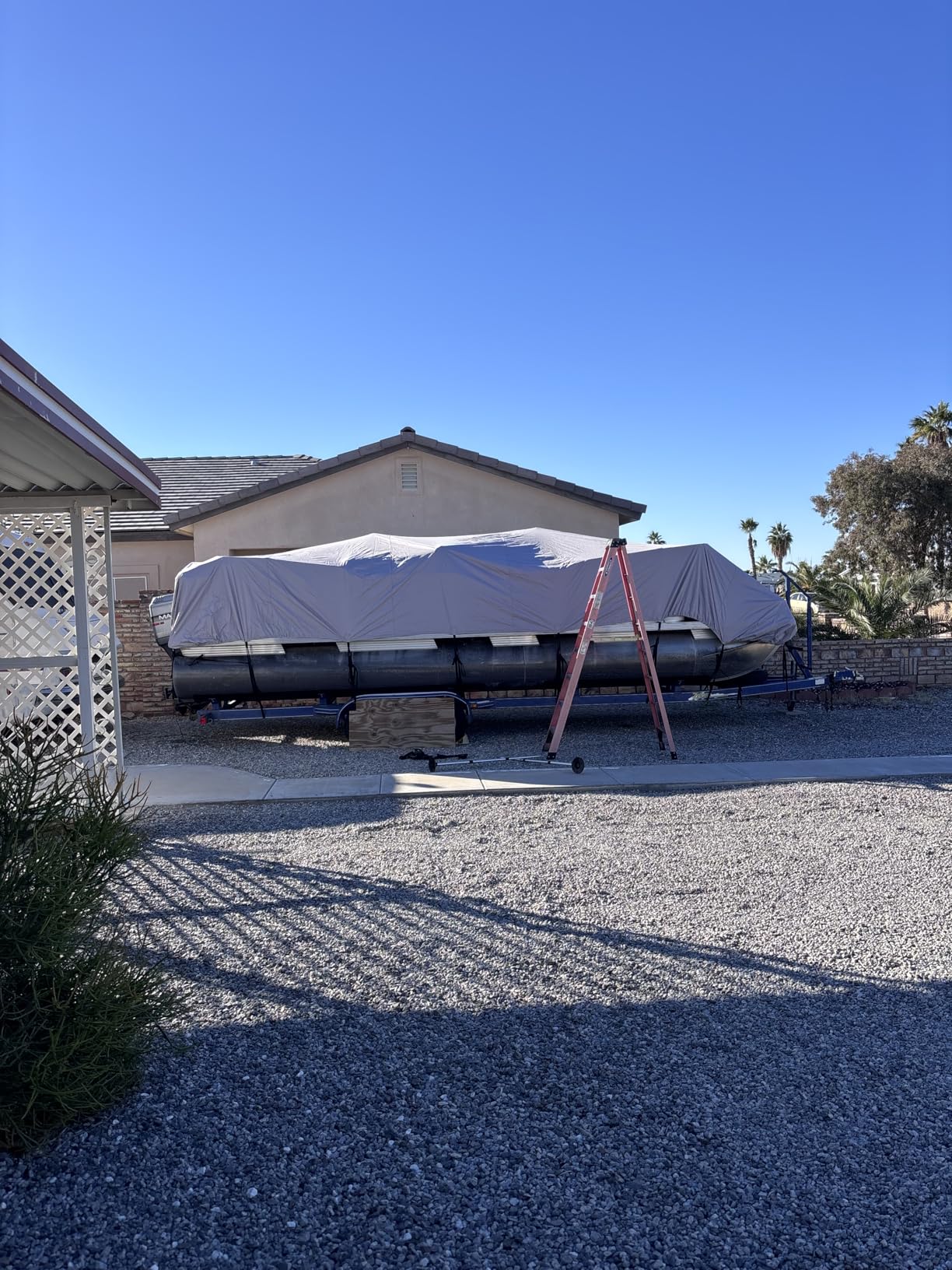 Solim Trailerable 1200D PU Heavy Duty Pontoon Boat Cover, 22-24ft Waterproof Marine Grade Oxford UV Resistant Polyester Canvas Cover, Boat Cover for Pontoon with Adjustable 18 Tie Down Straps, Gray customer photo 1