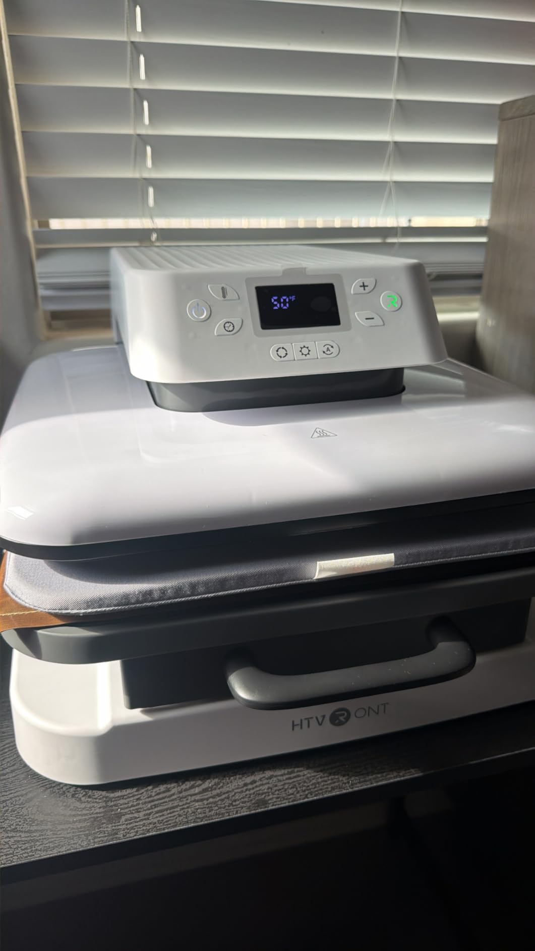 HTVRONT Auto Heat Press Machine for T Shirts - 15x15 Smart T Shirt Press Machine with Auto Release - Professional Heat Press for Sublimation, Vinyl, Heat Transfer Projects customer photo 1