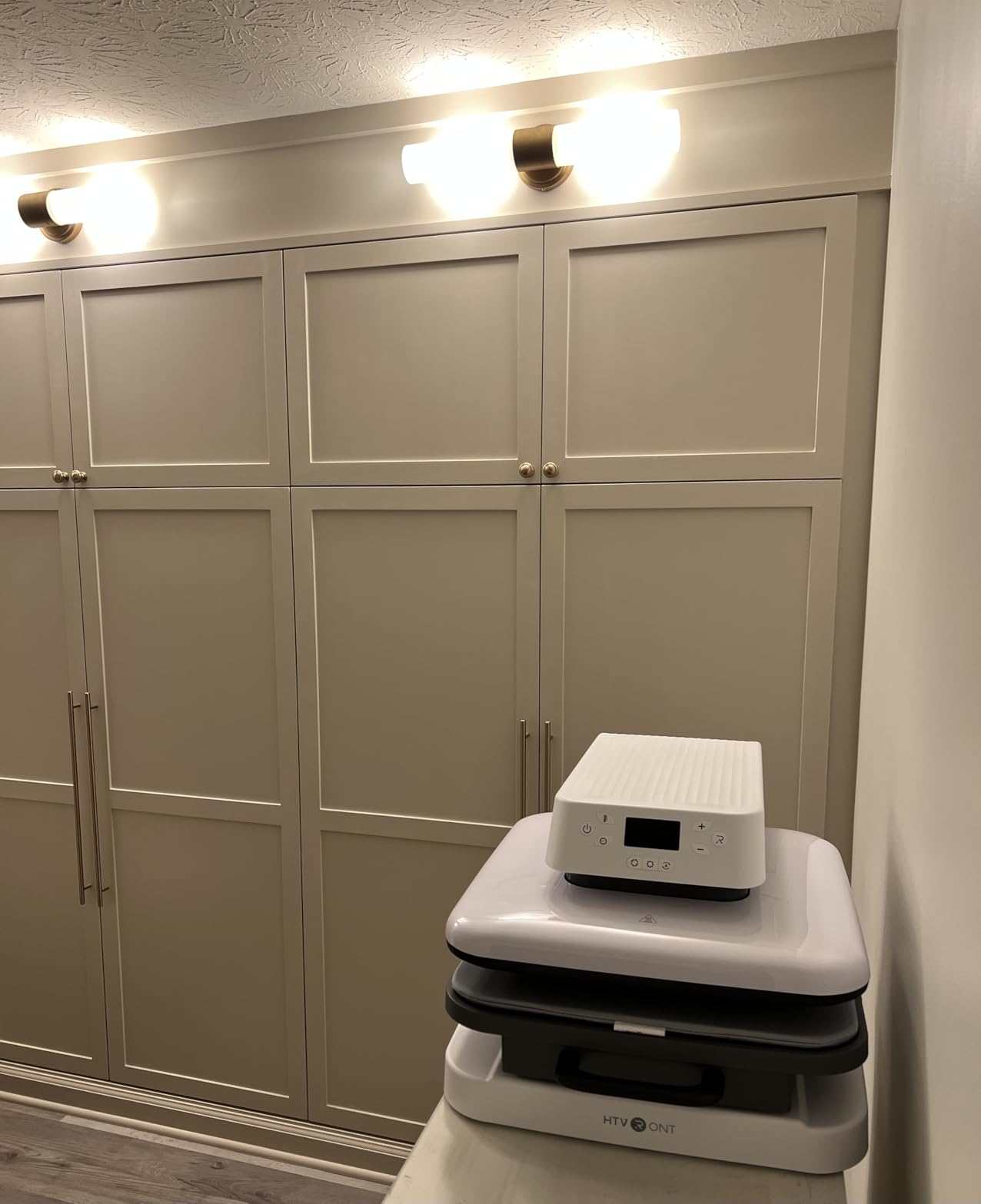 HTVRONT Auto Heat Press Machine for T Shirts - 15x15 Smart T Shirt Press Machine with Auto Release - Professional Heat Press for Sublimation, Vinyl, Heat Transfer Projects customer photo 2