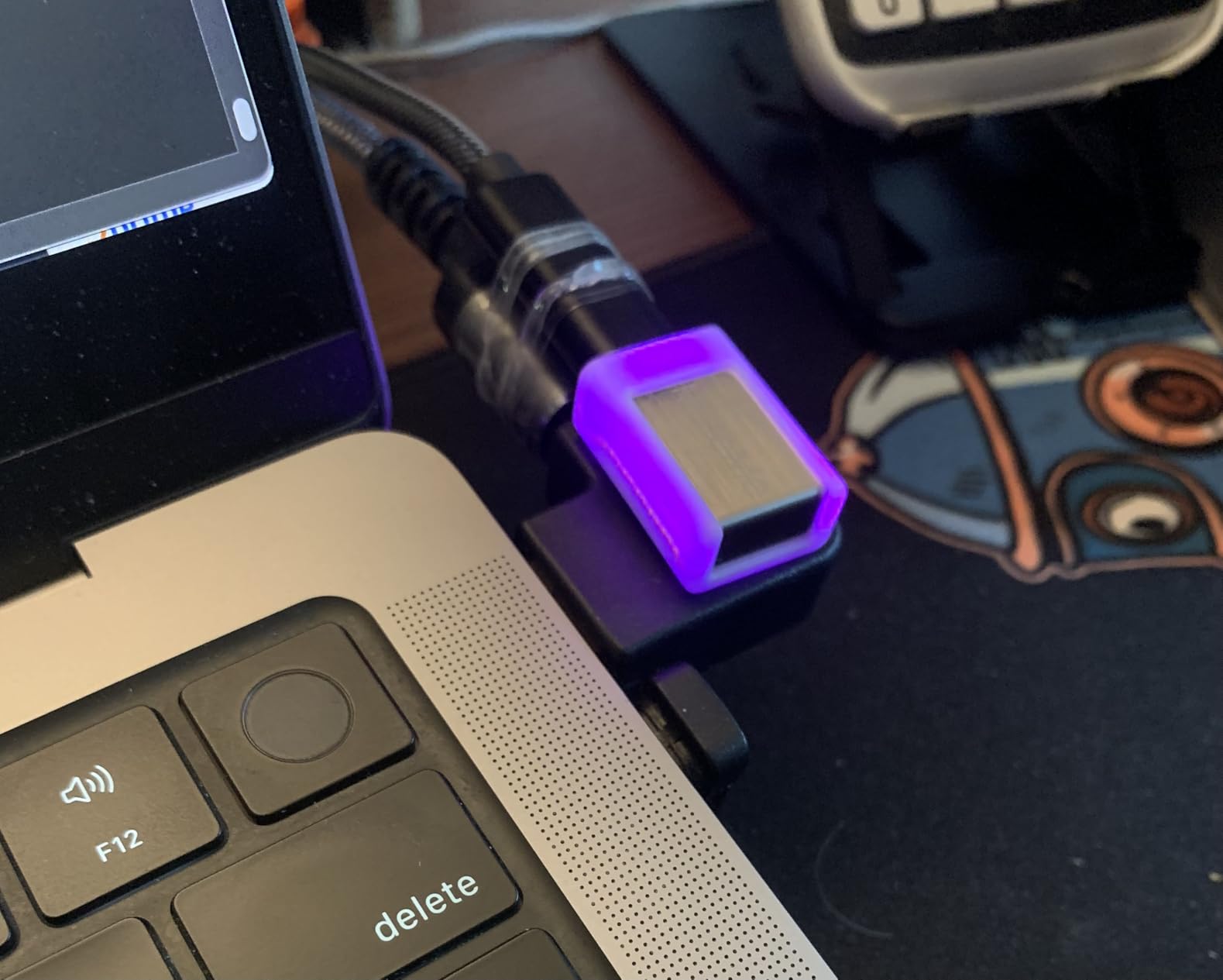 MuteMe - Illuminated Capacitive Touch Mute Button for Zoom, Teams, Google Meet & More (As Seen on Shark Tank)! Free Windows / Mac Software Required To Use MuteMe. customer photo 2