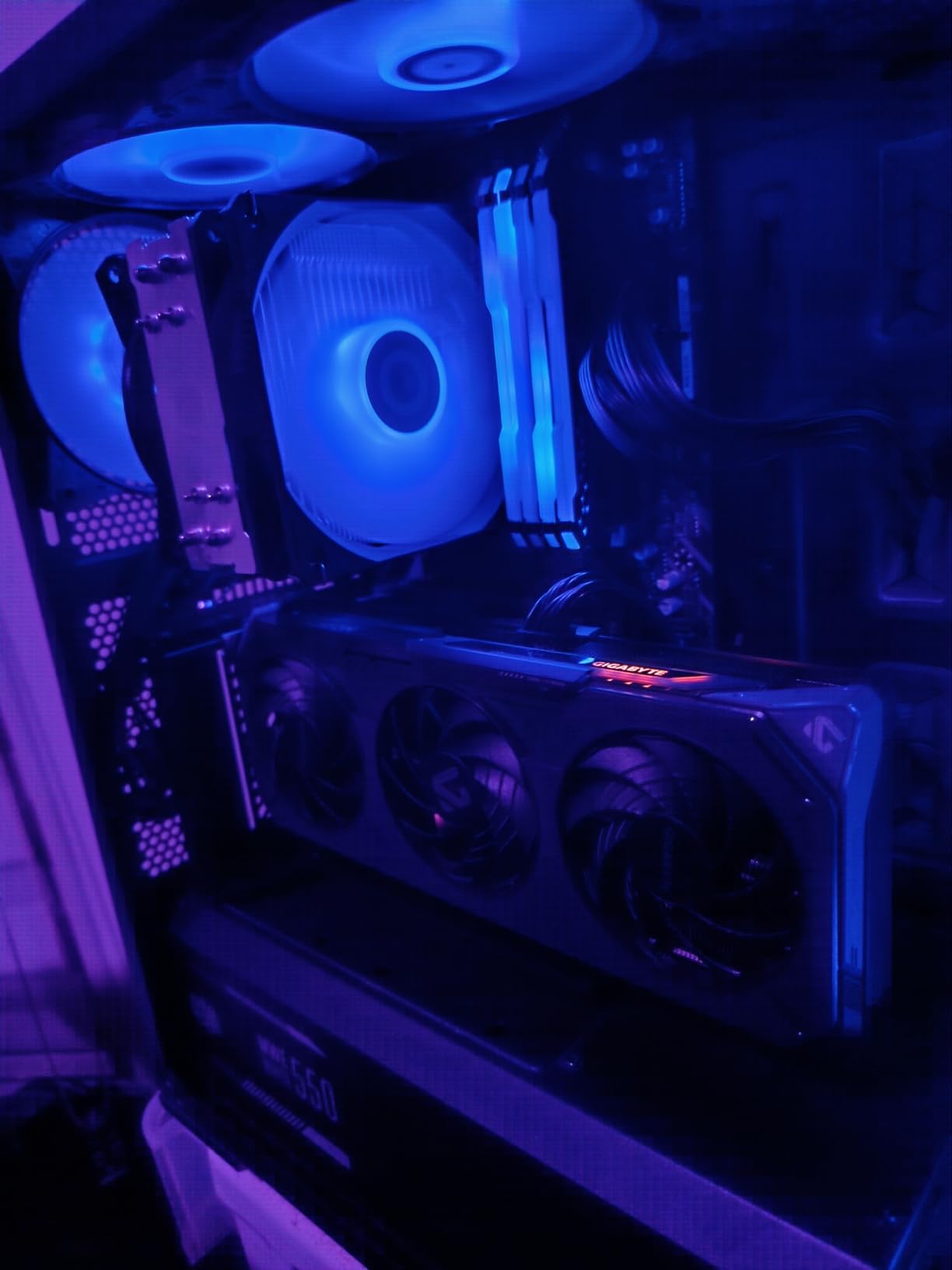 MasterAccessory Vertical GPU Card Holder Kit V3 Black, Premium Riser Cable PCI-E 4.0 x16-165mm, PCIe 3.0 Compatible, Adjustable Length for E-ATX|ATX|Micro ATX Case (MCA-U000R-KFVK03) customer photo 2