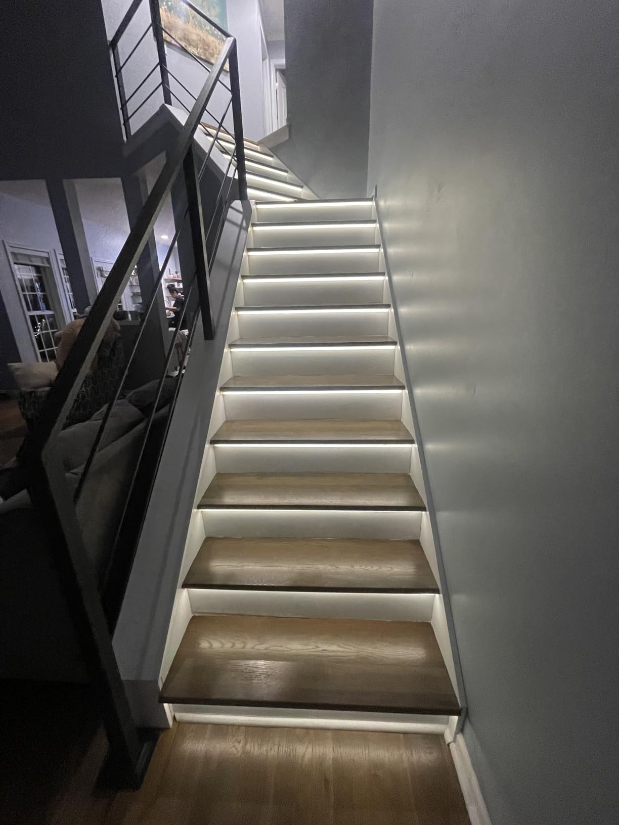 Motion-Activated LED Stair Lighting Kit with Daylight Sensor SSL-5616, Supports up to 16 Steps × 40