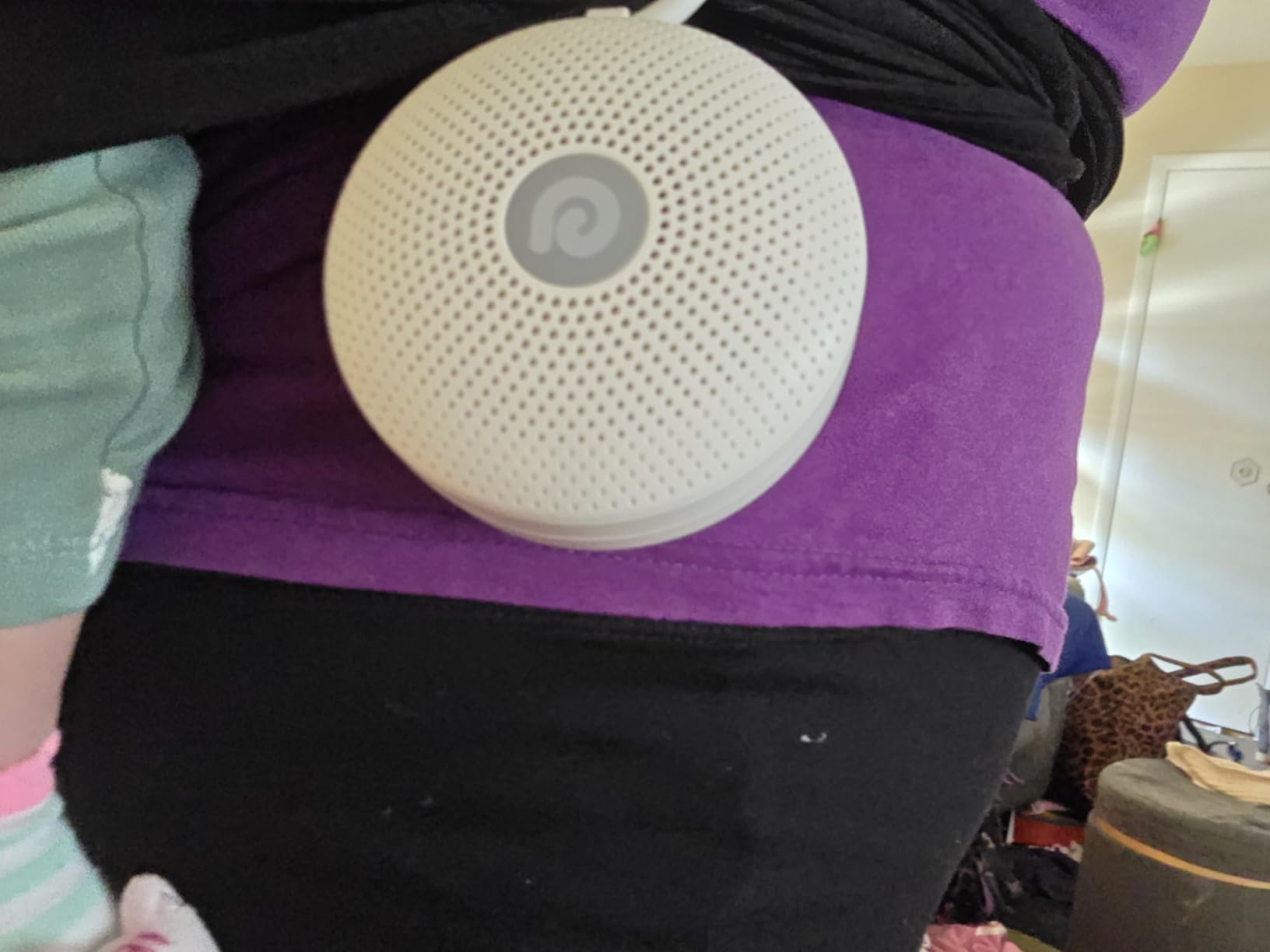 Dreamegg Portable Noise Machine for Baby Adult, Features Powerful Battery, 21 Soothing Sound, Noise Canceling for Office & Sleeping, Sound Therapy for Home, Travel, Registry Gift, Classic White customer photo 2