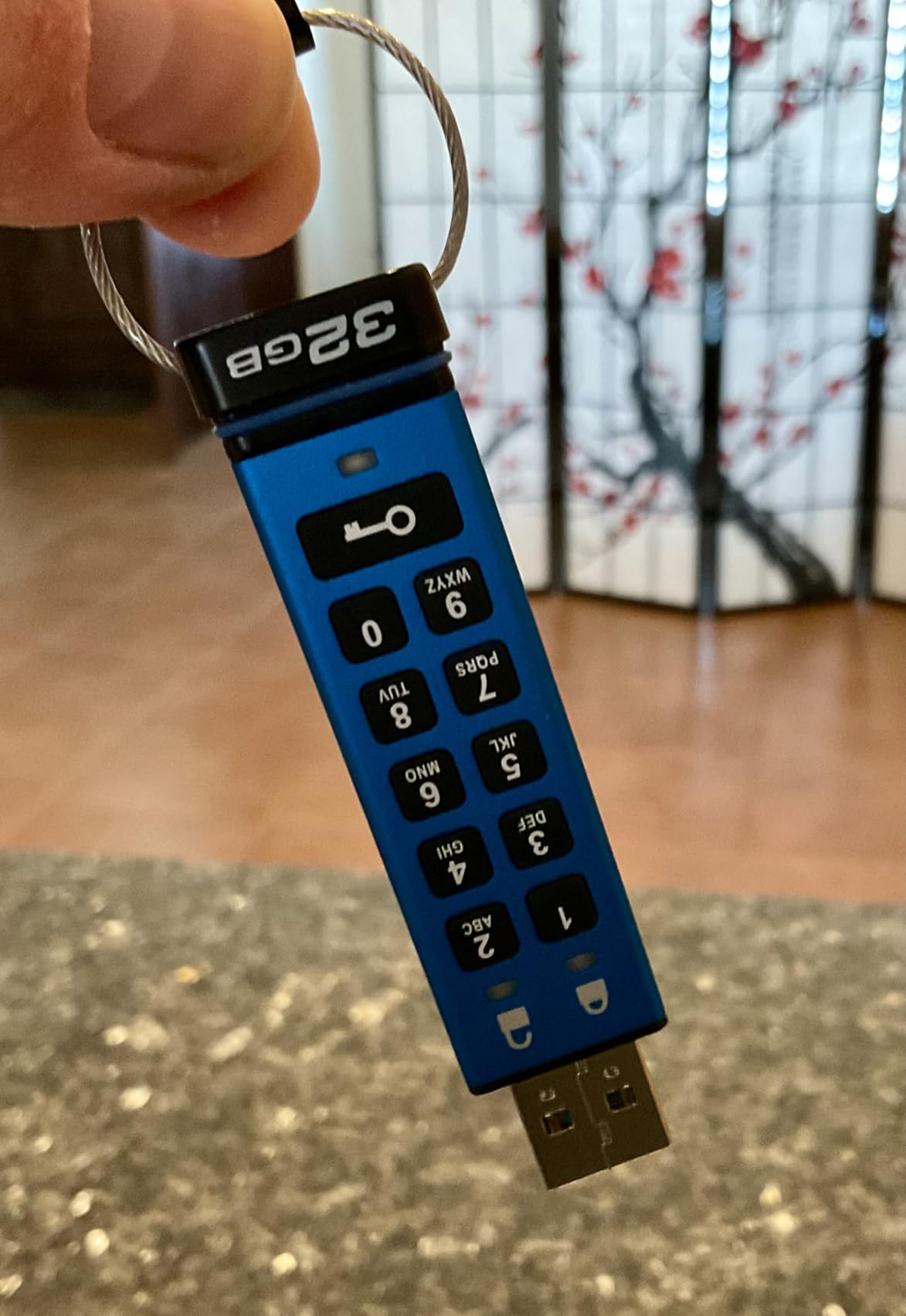 Kingston Ironkey Keypad 200 16GB Encrypted USB | Alphanumeric Keypad | Multi-Pin Access | XTS-AES 256-bit | FIPS 140-3 Level 3 Certified | Brute Force & BadUSB Protection customer photo 1
