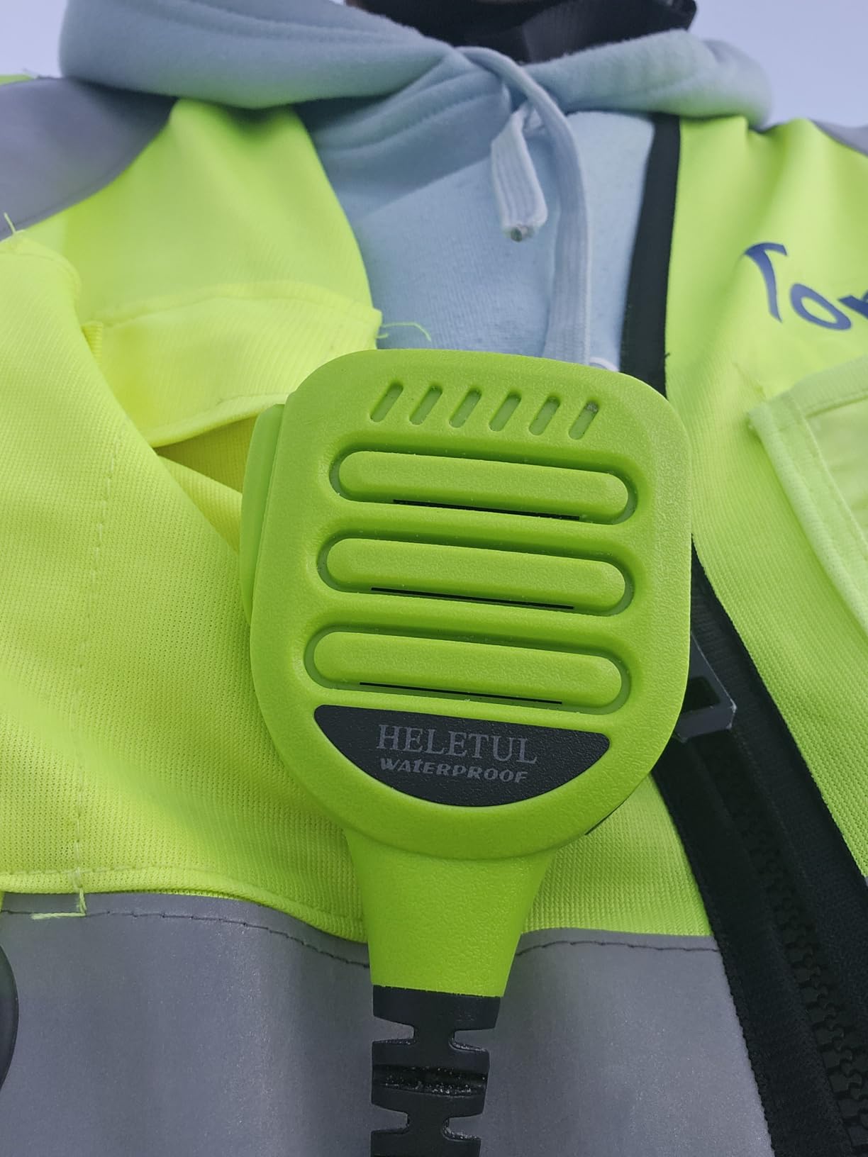 Retevis RM21 Handheld Marine Radio,IP67 Waterproof Floating Two Way Radio,Noise Cancelling Mic,1800mAh,Backlit LCD Display Maritime Radio,NOAA,International Channels,Boat Radio for Fishing(1 Pack) customer photo 1