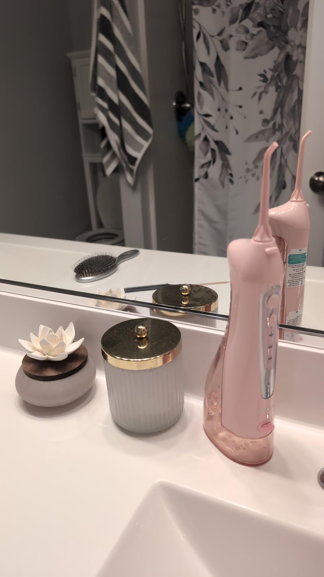 COSLUS Water Dental Flosser Teeth Pick C20(F5020E): Portable Cordless Oral Irrigator 300ML Rechargeable Travel Irrigation Cleaner IPX7 Waterproof Electric Flossing Machine for Teeth Cleaning customer photo 2