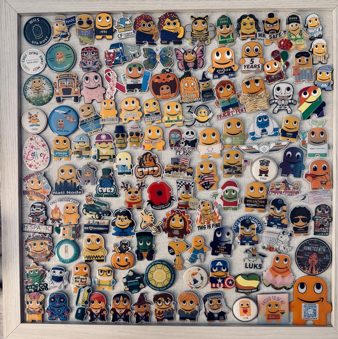 U Brands Rustic Weekly Dry Erase Board with White Wooden Frame, 14