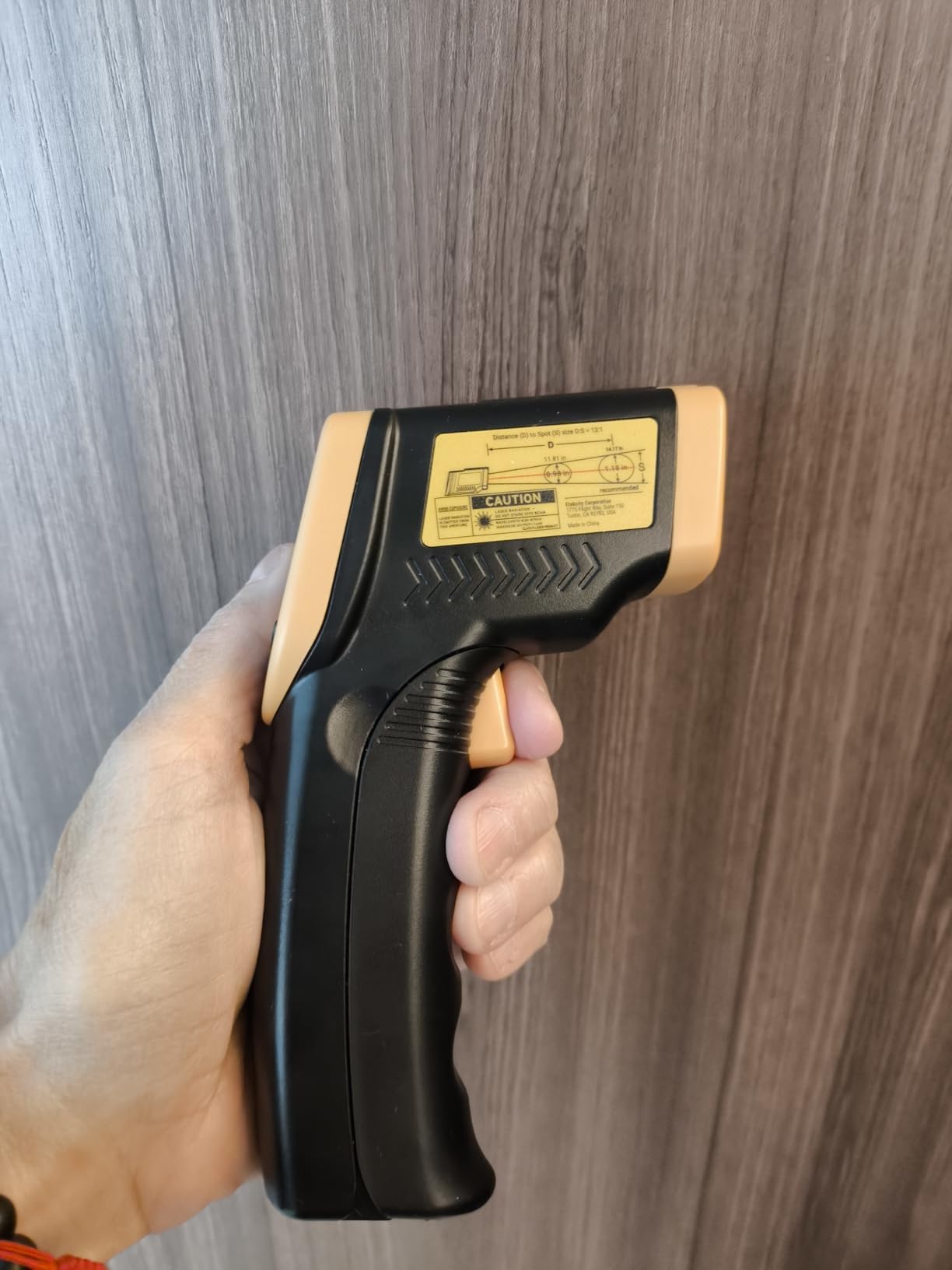 Etekcity Temperature Gun Infrared Thermometer -58°F 1130°F, Digital Laser Heat Gun with Adjustable Emissivity & Max Measure for Pizza Ovens, Griddles, Meat, Refrigerators, Engine, HVAC, Kitchen & Pool customer photo 2