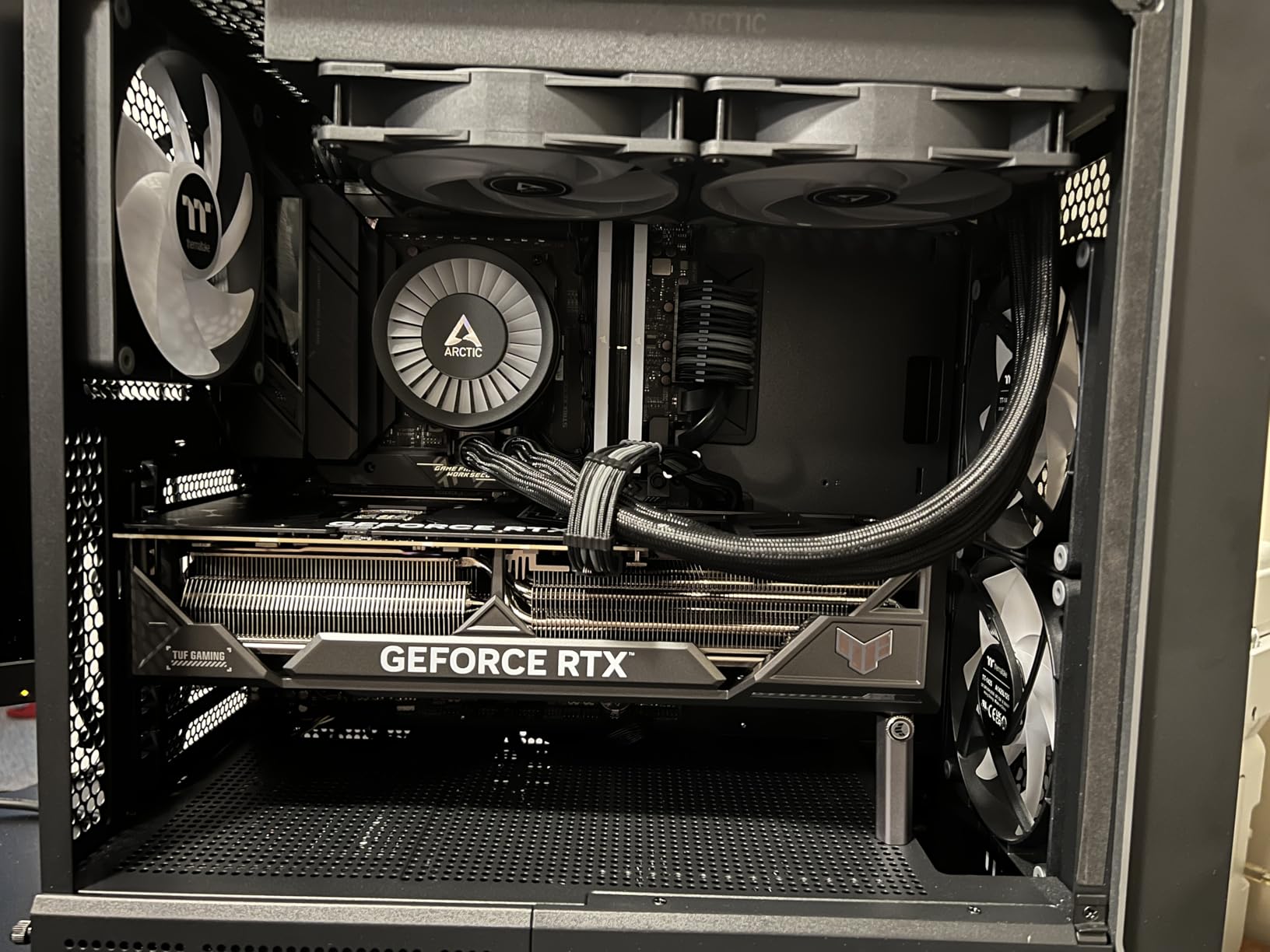 ASUS TUF Gaming NVIDIA GeForce RTX 4090 OC Edition Gaming Graphics Card (24GB GDDR6X, PCIe 4.0, HDMI 2.1a, DisplayPort 1.4a) customer photo 1