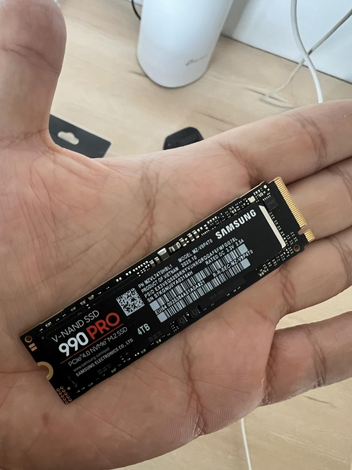 Samsung 990 PRO SSD 2TB NVMe M.2 PCIe Gen4, M.2 2280 Internal Solid State Hard Drive, Seq. Read Speeds Up to 7,450 MB/s for High End Computing, Gaming, and Heavy Duty Workstations, MZ-V9P2T0B/AM customer photo 2