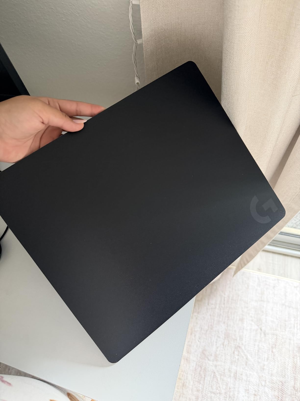Logitech G440 Hard Gaming Mouse Pad, Optimized for Gaming Sensors, Moderate Surface Friction, Non-Slip Mouse Mat - Black customer photo 2