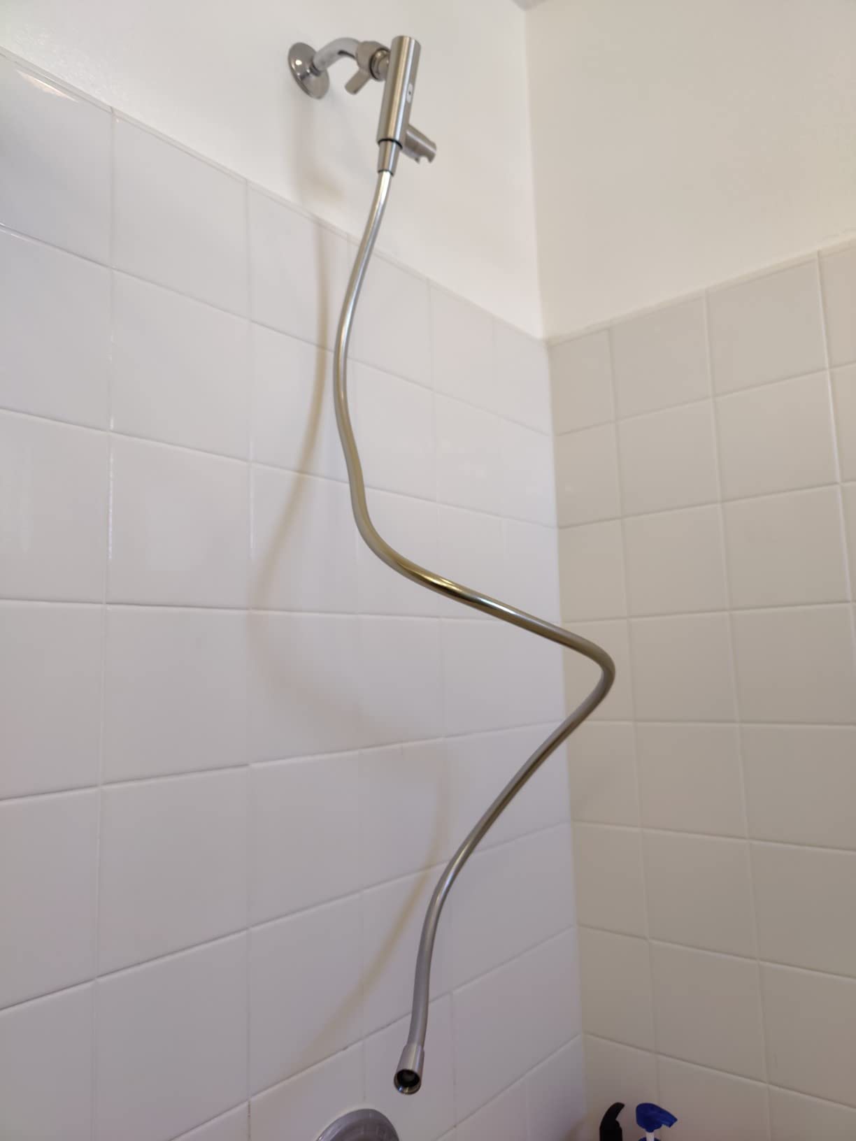 hai Smart Shower Head, Bluetooth Handheld Water Saving Showerhead with Adjustable High Pressure to Spa-Like Mist, Stainless Steel, Easy Installation, Customizable LED Lights, Citron, 1.8 GPM customer photo 1