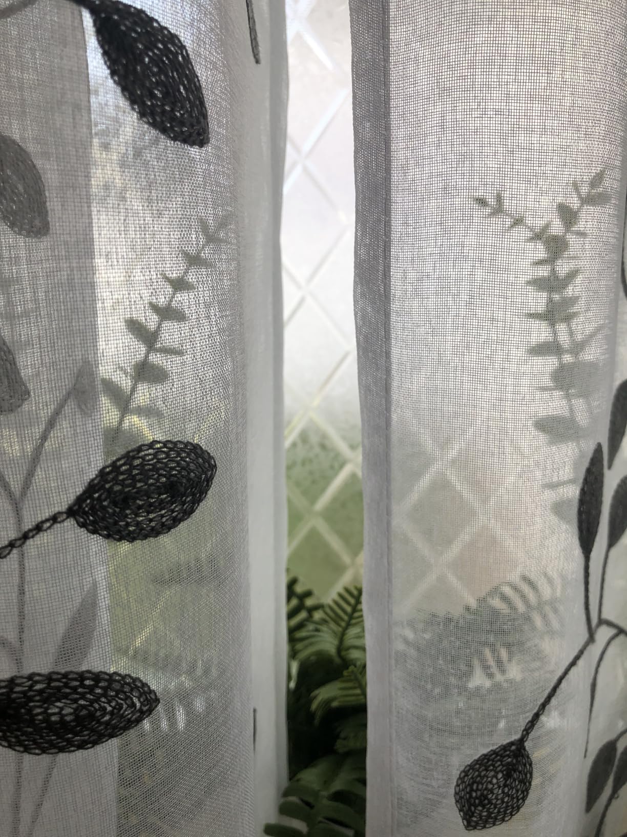 HTVRONT Window Film Kit - 4 Pcs Window Privacy Film Installation Tools, Easy to Apply Glass & Car Windows Tint Kit customer photo 2