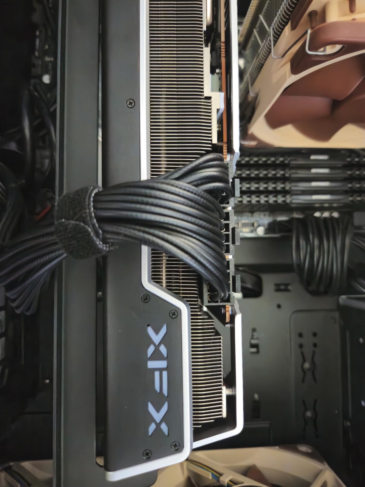 XFX Radeon RX 7900XT Gaming Graphics Card with 20GB GDDR6, AMD RDNA 3 customer photo 1