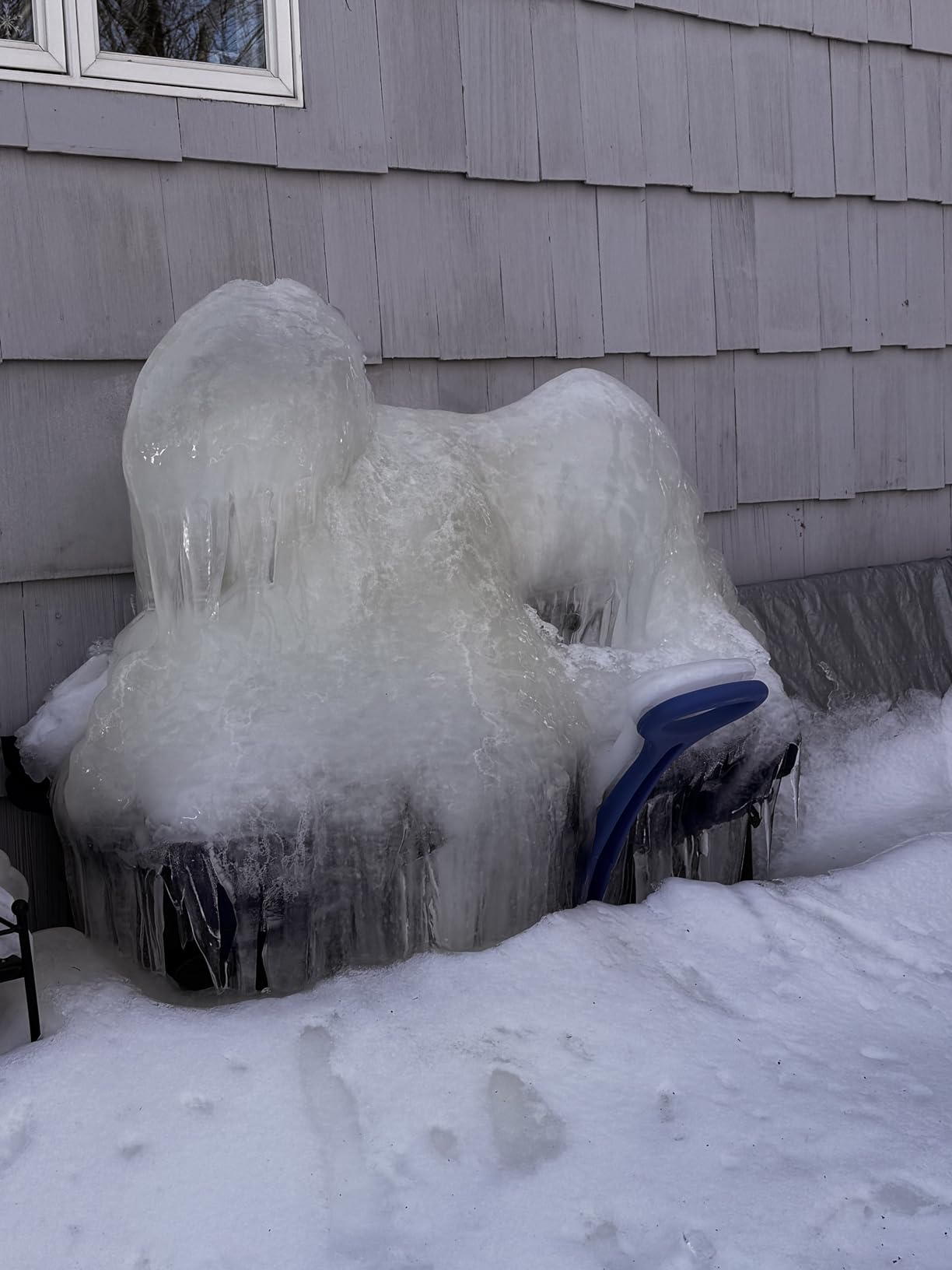 Folding Table 4 Foot Portable Heavy Duty Plastic Fold-in-Half Utility Table Small Indoor Outdoor Adjustable Height Folding with Carrying Handle, Camping and Party,White customer photo 1