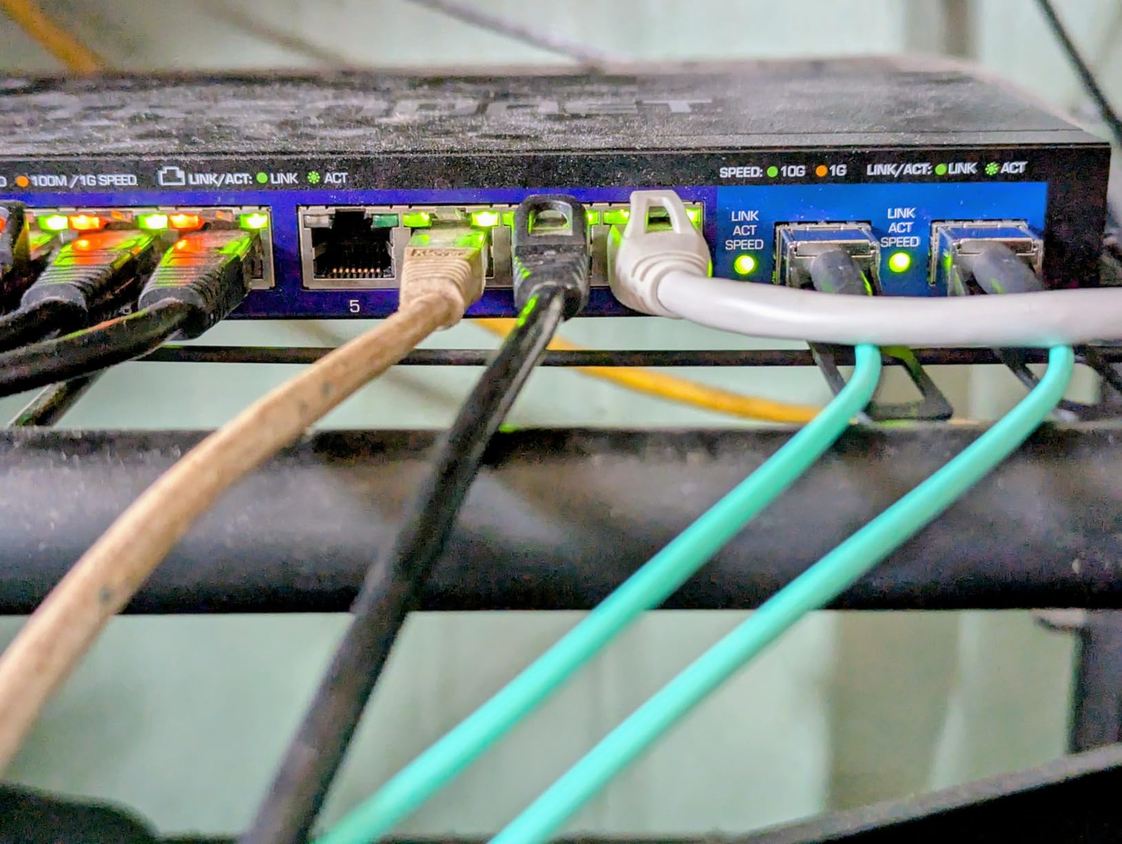 TRENDnet 10-Port Multi-Gig Web Smart Switch, TEG-3102WS, 8 x 2.5GBASE-T Ports, 2 x 10G SFP+ Slots customer photo 1