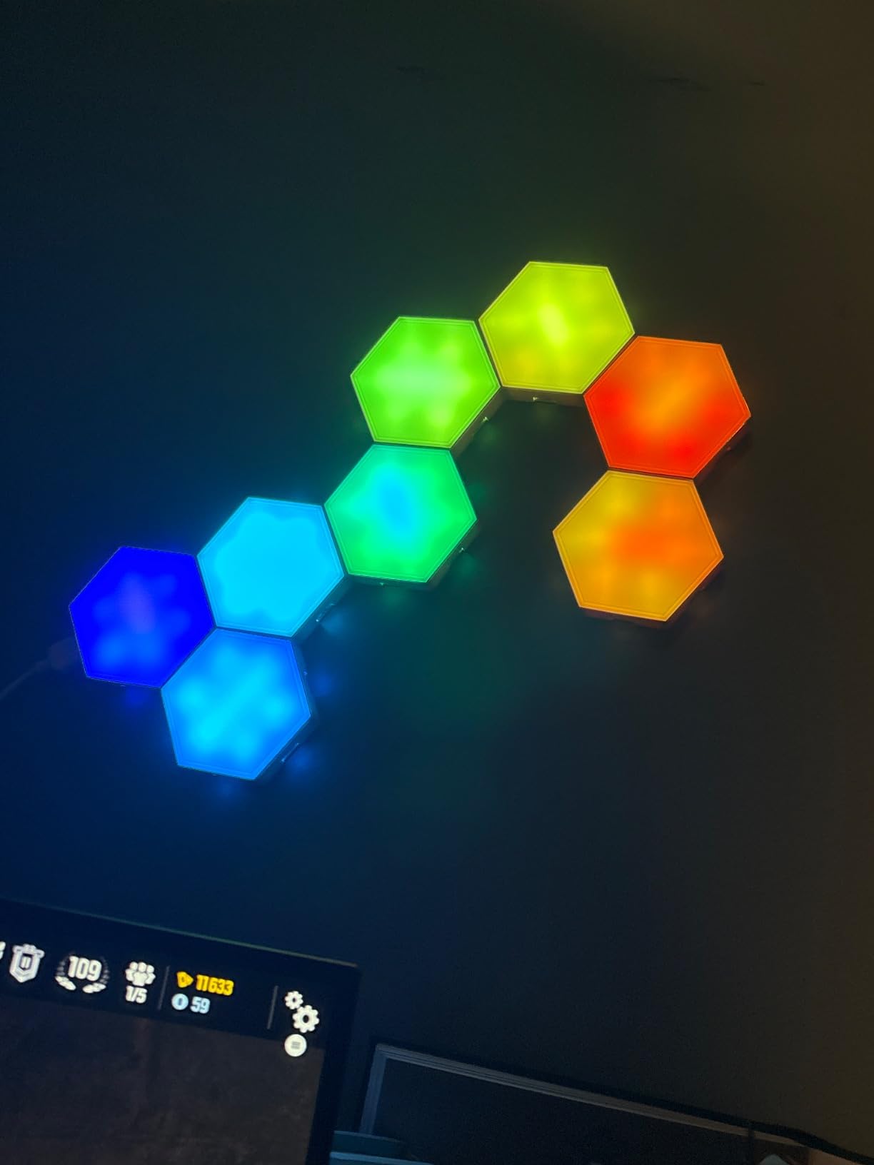 Hexagon LED Lights Wall Panels, Smart RGB Gaming Lights with APP & Music Sync, DIY Modular Hex Tiles, USB-Powered for Autism/Game Room/Party Decor (8-Pack) customer photo 1