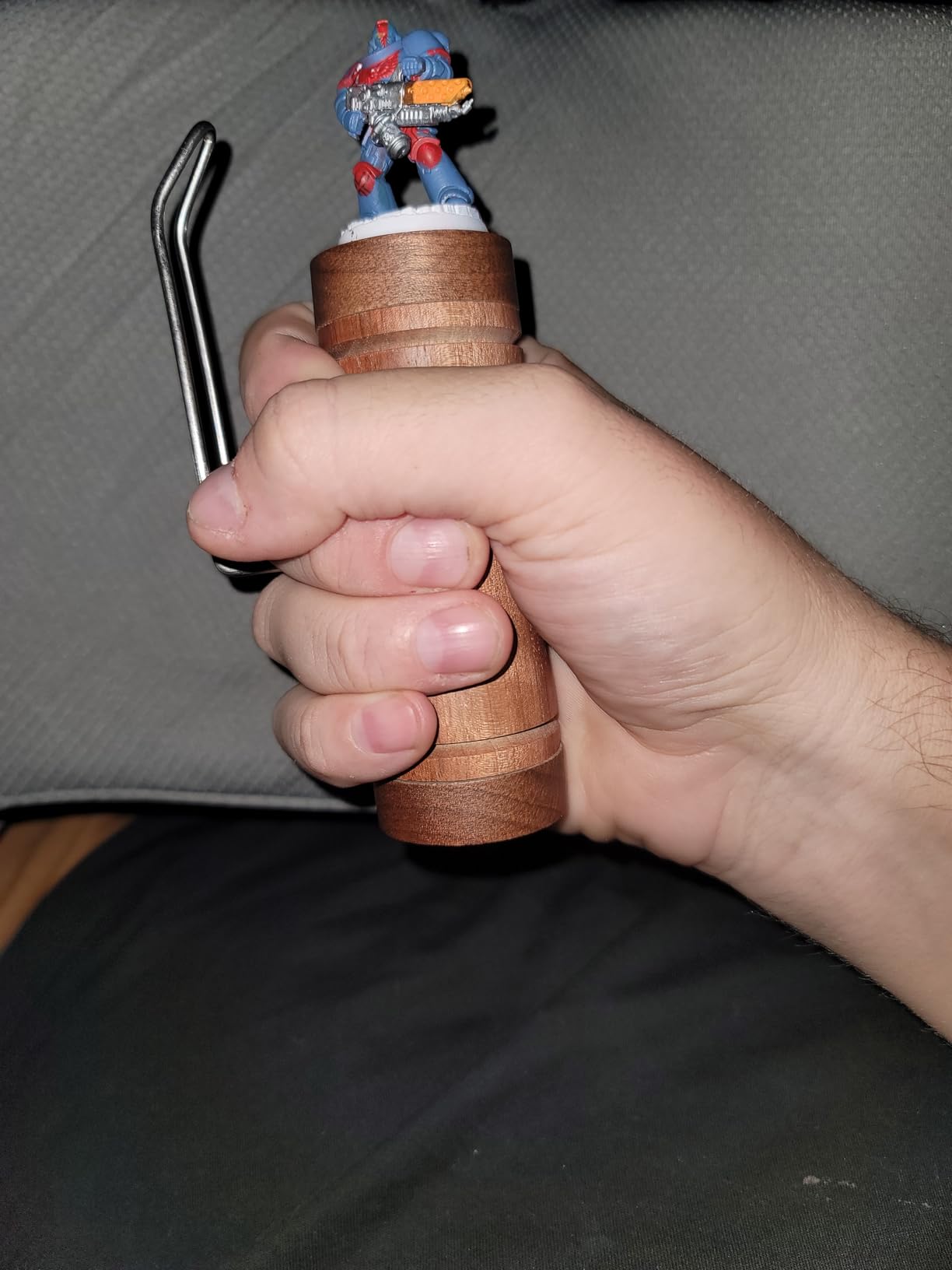 FOXBITE Miniature Painting Holder, Handle for Miniautres Compatible with DND Miniatures, Scale Model, Fantasy Figurines Acrylic Detail Brush Set Painting. kit for Detailing Army Warhammer customer photo 1