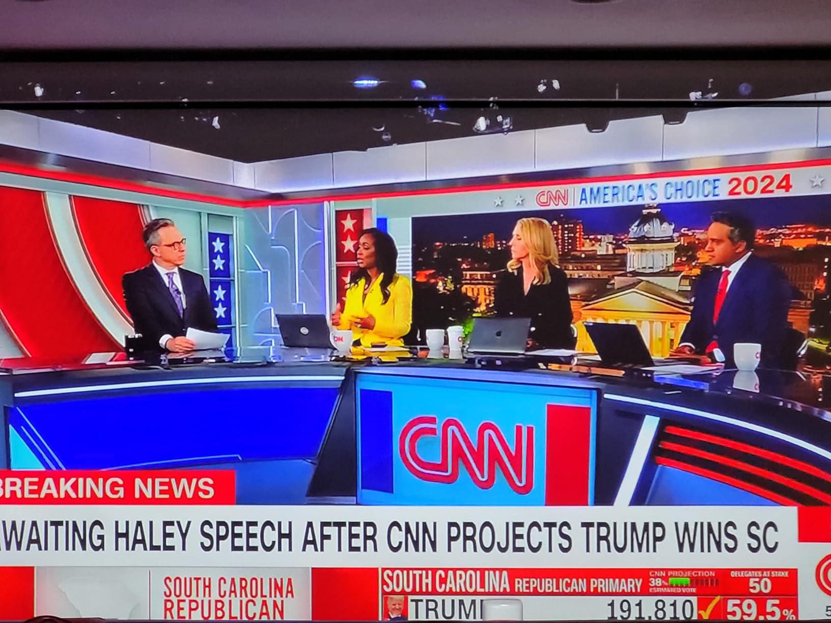 Sony STR-AN1000 7.2 CH Surround Sound Home Theater 8K A/V Receiver: Dolby Atmos, DTS:X, Digital Cinema Auto Calibration IX, Bluetooth, WiFi, Google Chromecast, Spotify connect, Apple AirPlay, HDMI 2.1 customer photo 1