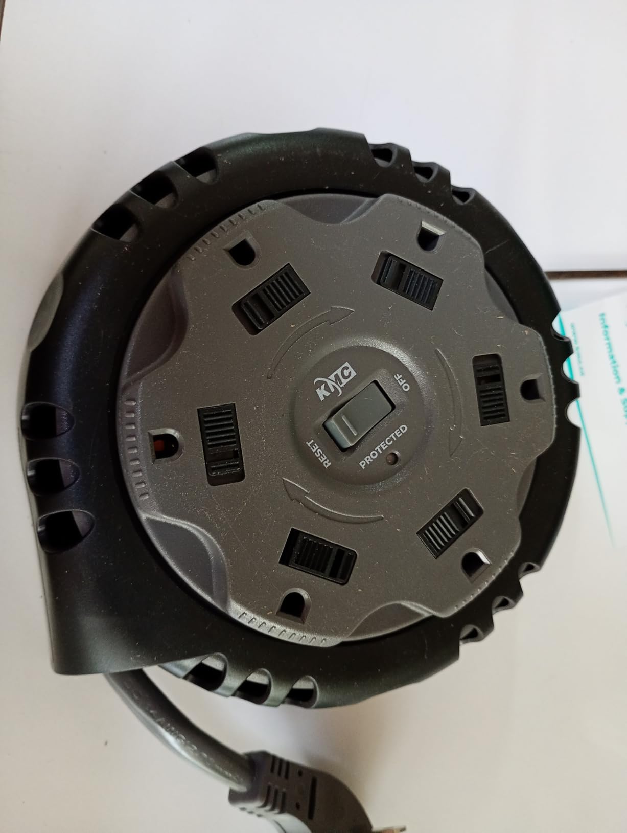 KMC 6-Outlet Surge Twist Cord Reel Retractable Power Strip Surge Protector, 1085J Surge Protection, 8ft 14/3 Retractable Extension Cord, 3-Prong Low-Profile Flat Plug, UL/ETL Certified, Gray customer photo 1