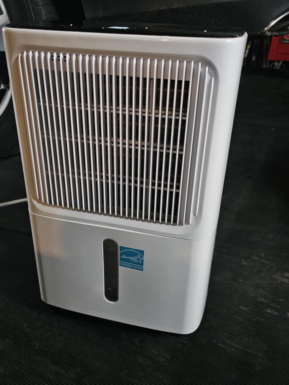 VEAGASO 2500 Sq.Ft Dehumidifier for Basement with Drain Hose Max 34 Pints, Three Modes customer photo 1