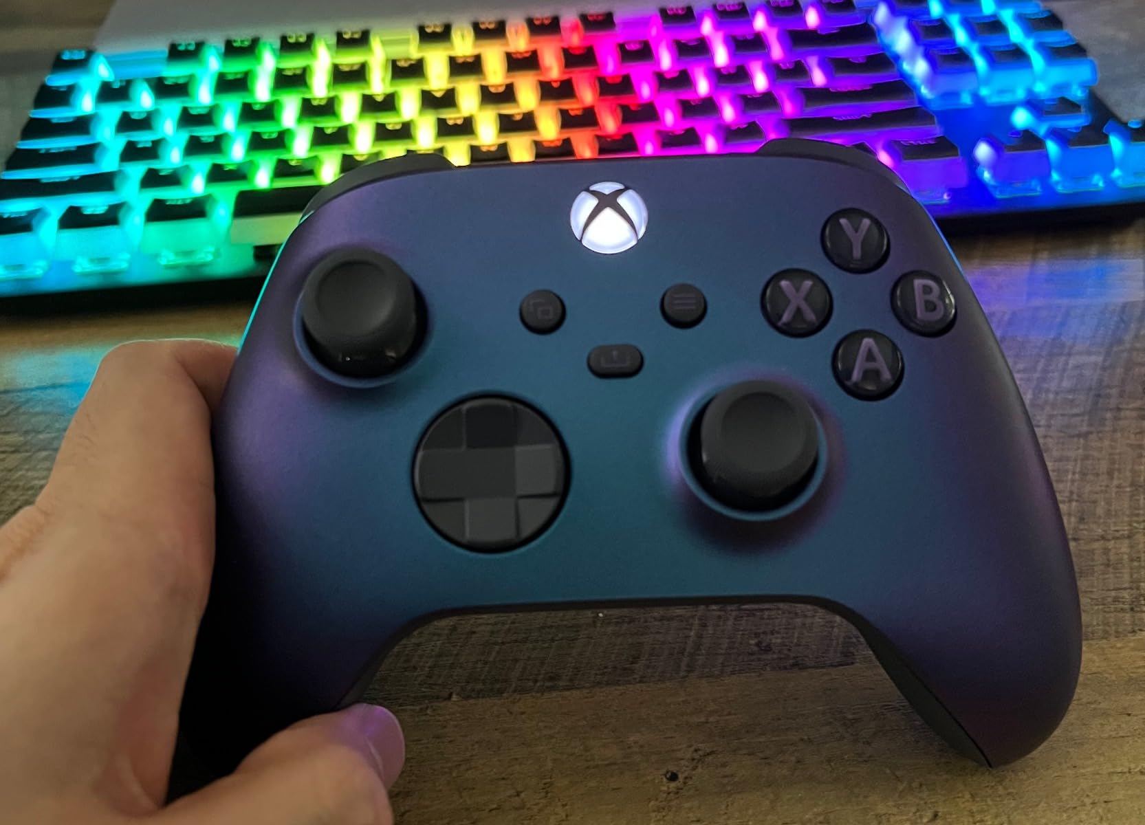 Xbox Special Edition Wireless Gaming Controller - Remix - Includes Rechargeable Battery Pack Series X|S, One, Windows PC, Android, and iOS customer photo 1