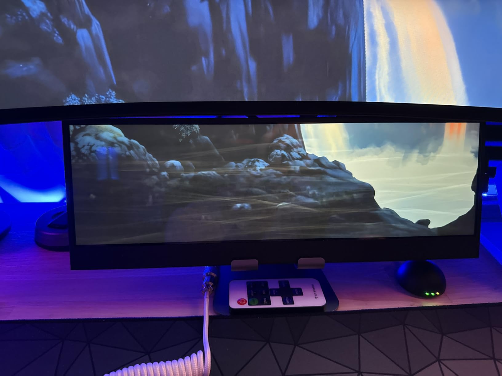 14'' 4K UHD IPS 3840x1100 Stretched Bar Touch Screen Display Monitor for Laptop Computer PC Speed Temperature Windows Aida64 CPU GPU HDMI Secondary Monitor for Music Media Timeline Editing customer photo 2