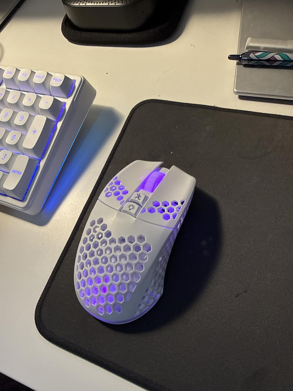 SOLAKAKA SM600 White Wireless Gaming Mouse,Tri-Modes BT5.1/Type-C Wired/2.4G Wireless Mouse with 2 Side Buttons, Programmable Macro Gamer Mouse with RGB Light for Laptop/PC/Mac customer photo 1