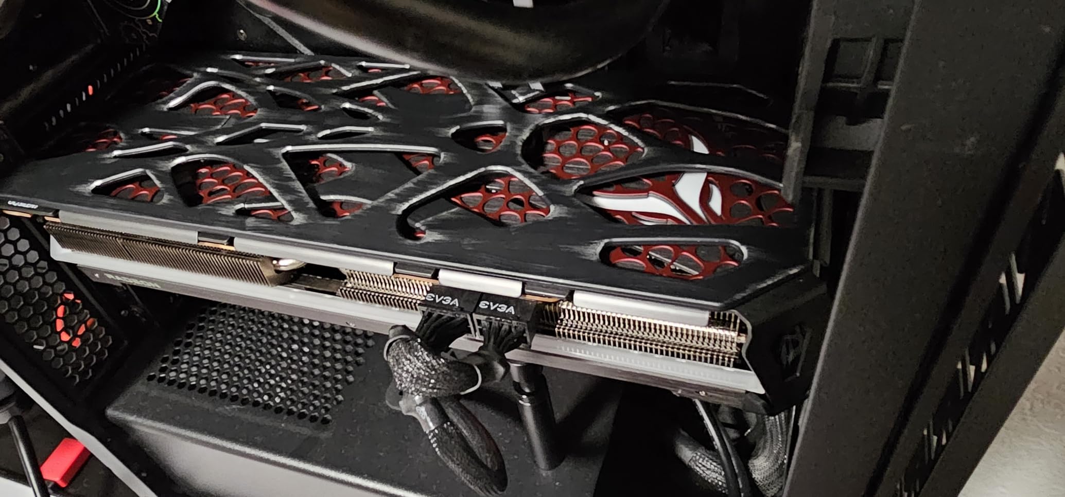 Devil Skin Swappable Backplate - Generative (for Red Devil 7000 Series) customer photo 2