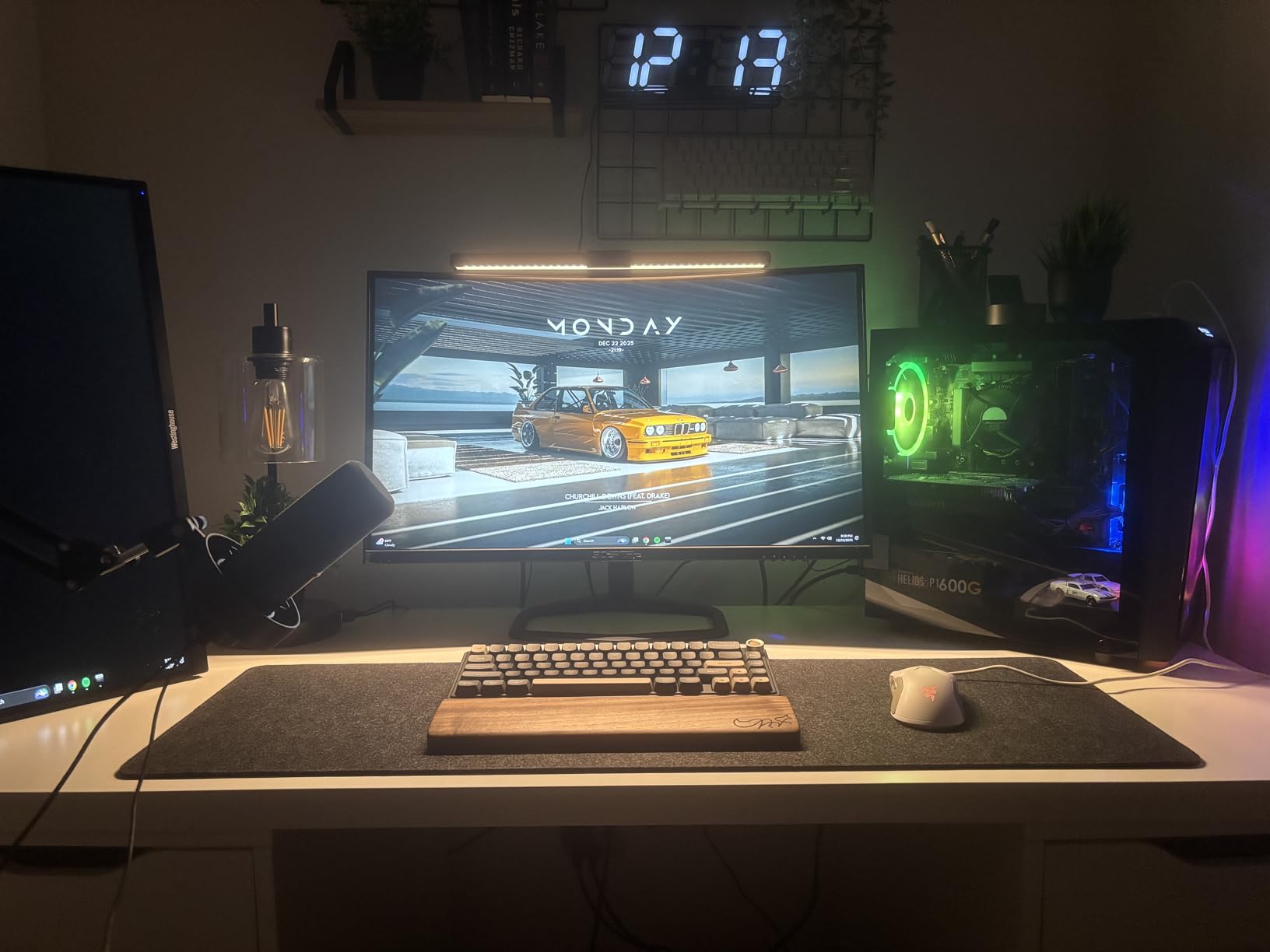 KOSUMOSU LED Digital Clock Neon Clock 9.7