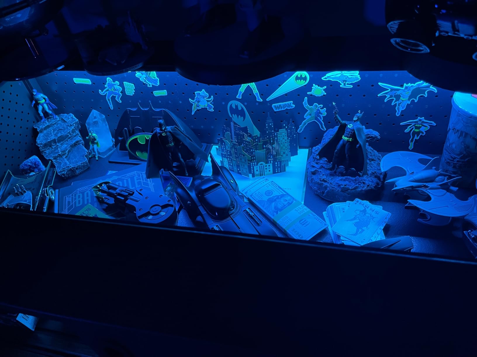 Bestier 42 Inch LED Coffee Table with Storage, Modern Coffee Table with Glass Top for Living Room, Black Coffee Center Table with LED Lights customer photo 1