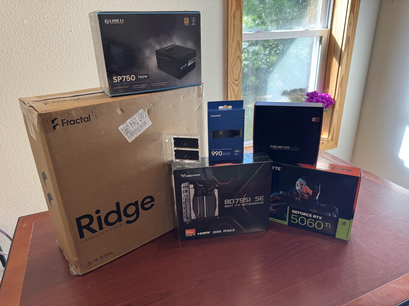 Fractal Design Ridge Black - PCIe 4.0 Riser Card Included - 2X 140mm PWM Aspect Fans Included - Type C USB - m-ITX PC Gaming Case customer photo 2