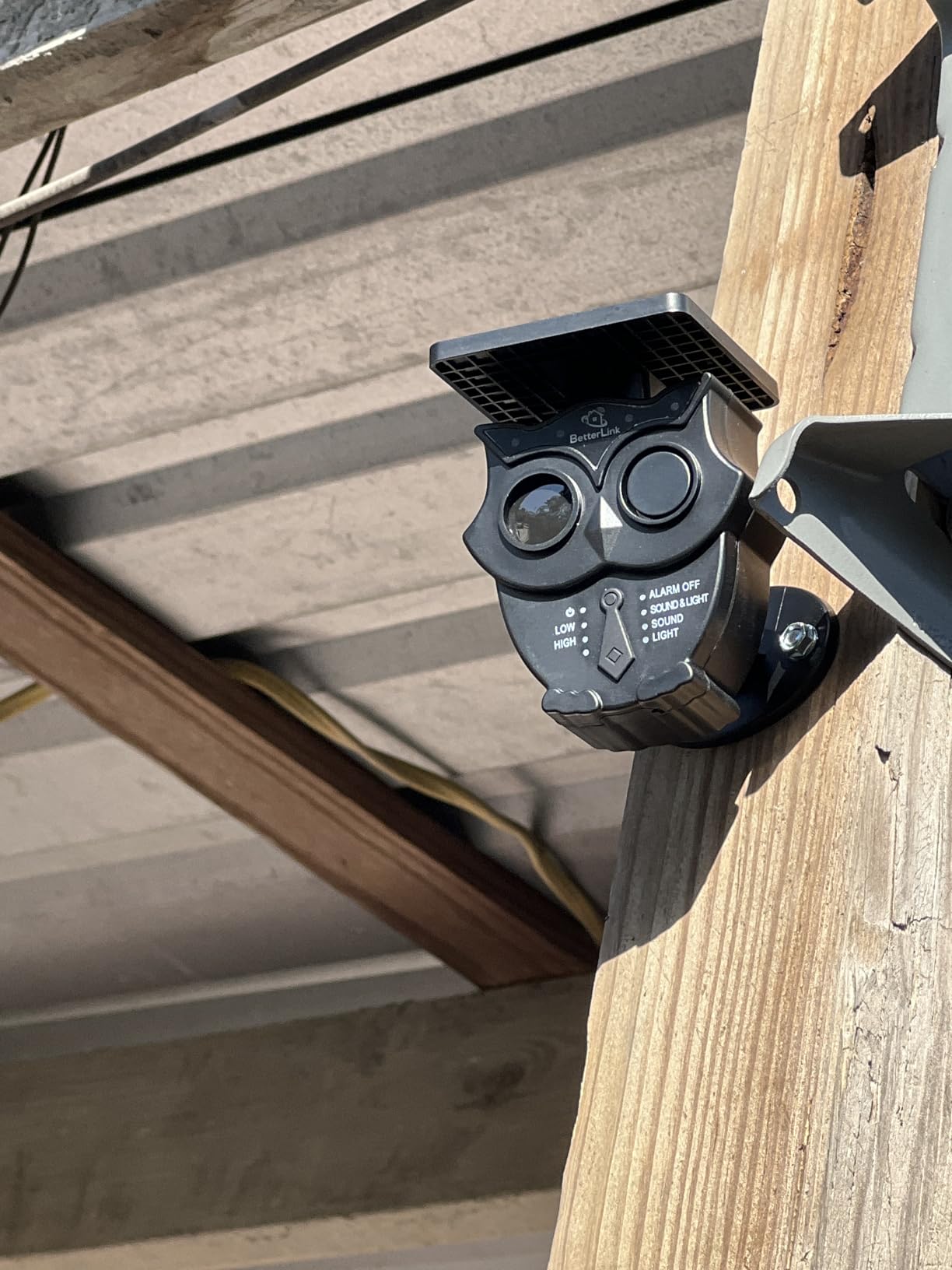 1/2 Mile Long Range Solar Wireless Driveway Alarm System IP65 Weatherproof Outdoor Motion Detectors&Sensor 120dB Siren Sound Light Security Alert System Monitor&Protect Outdoor/Indoor Property(1R1S) customer photo 1