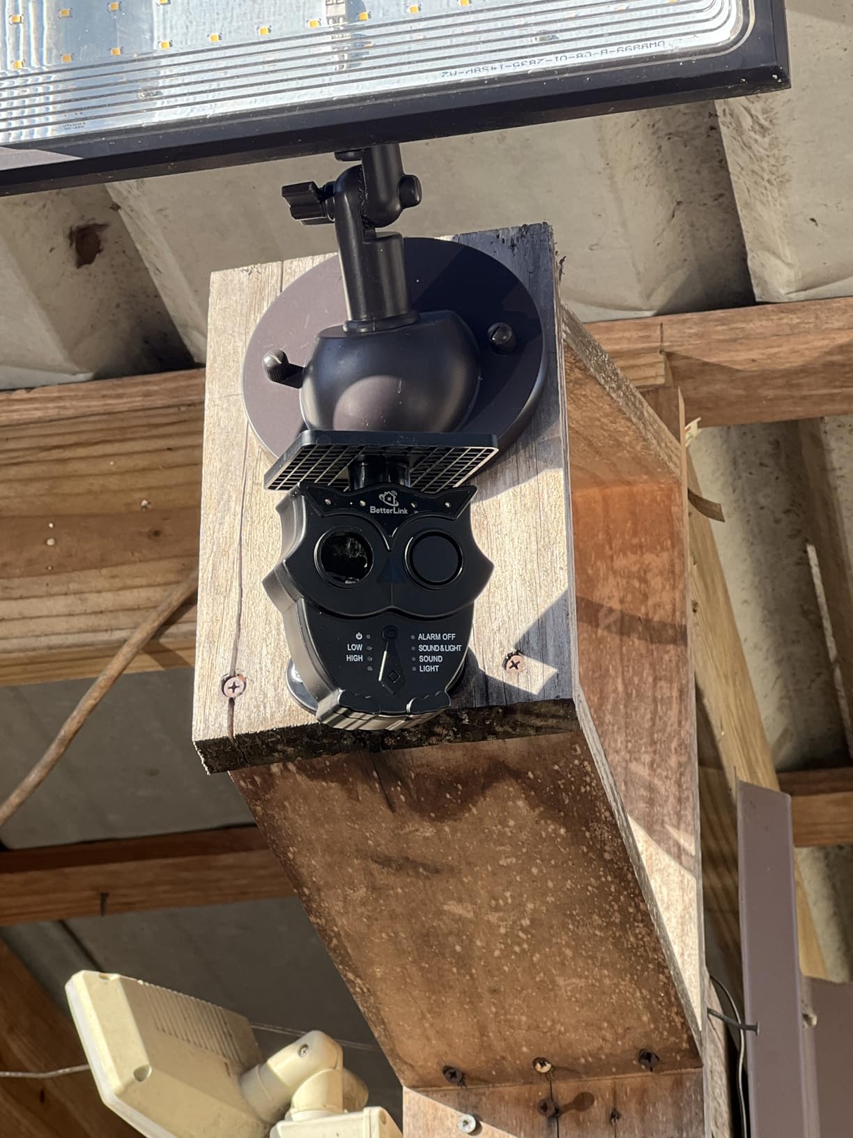 1/2 Mile Long Range Solar Wireless Driveway Alarm System IP65 Weatherproof Outdoor Motion Detectors&Sensor 120dB Siren Sound Light Security Alert System Monitor&Protect Outdoor/Indoor Property(1R1S) customer photo 2