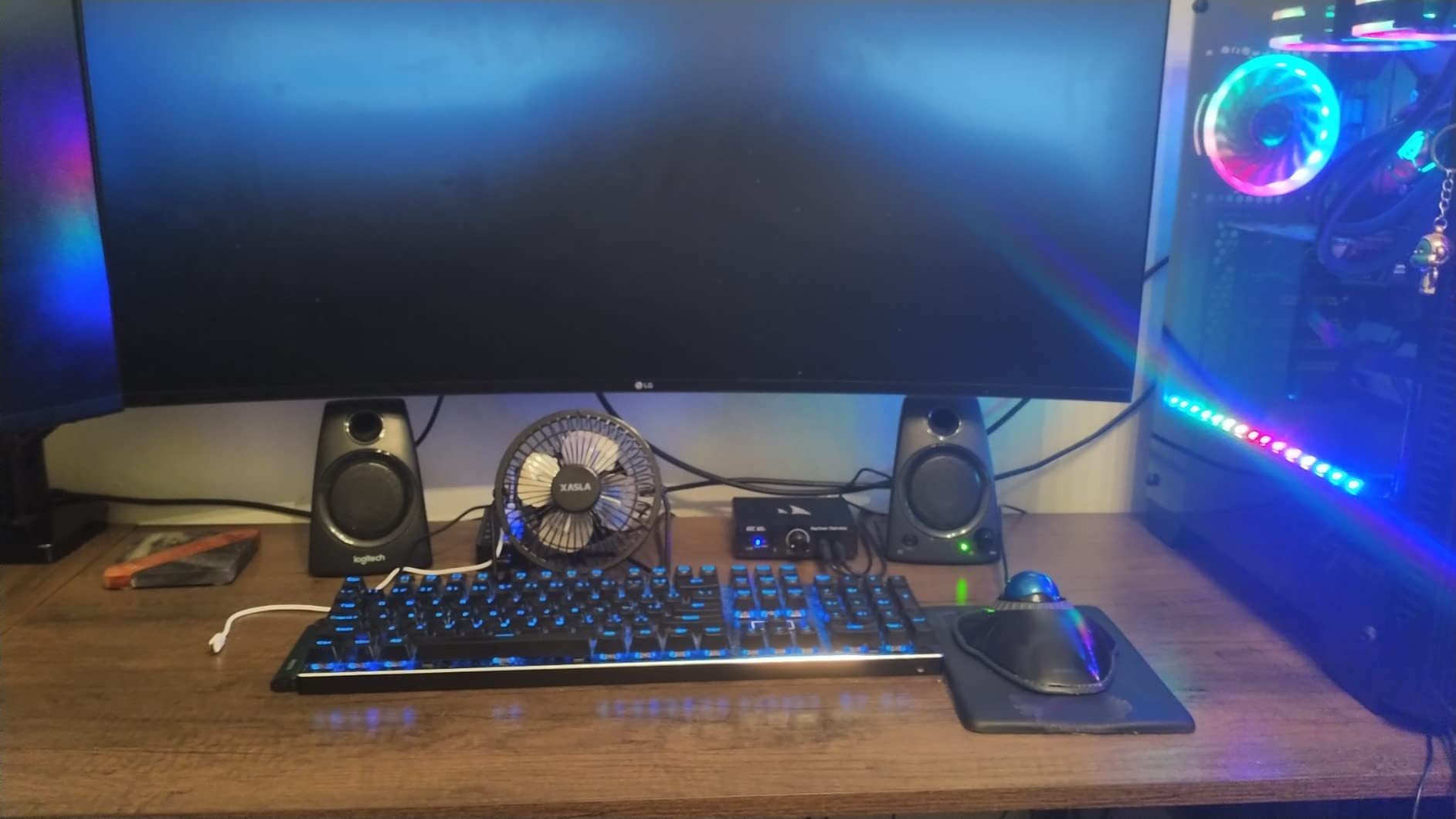 SEDETA L Shaped Gaming Desk, Reversible Computer Desk with Power Outlet and Pegboard, Gaming Desk with Led Lights, Keyboard Tray and Storage Bag for Home Office, Black customer photo 2