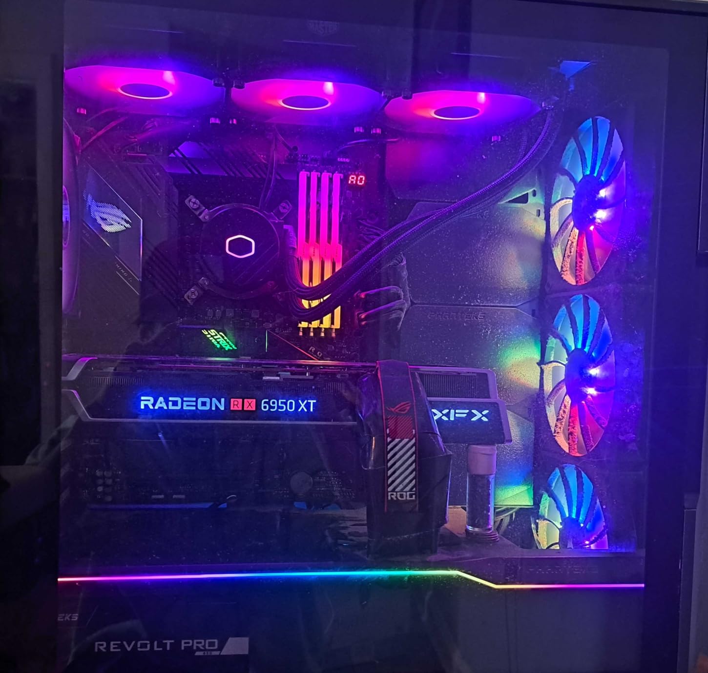 Cooler Master MasterLiquid 360L Core 360mm Close-Loop AIO Liquid Cooler, ARGB Sync, Gen S Coldplate Pump, 120mm PWM, CryoFuze 14W/mK, AMD Ryzen AM5/AM4, Intel LGA1700/1200 (MLW-D36M-A18PZ-R1) , Black customer photo 1