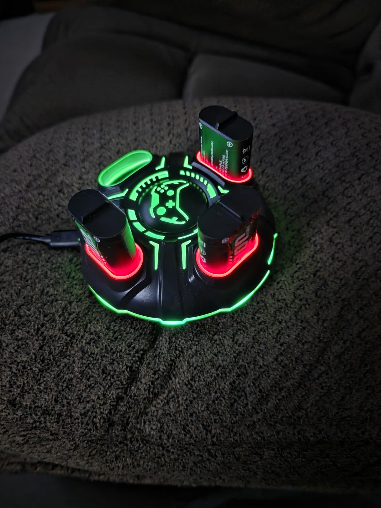 Ukor Fast Charging 4x5800mWh Rechargeable Battery Pack with Charger for Xbox Controller Rechargeable Batteries Xbox for Xbox One & S & X & Elite, Xbox Series X & S customer photo 1