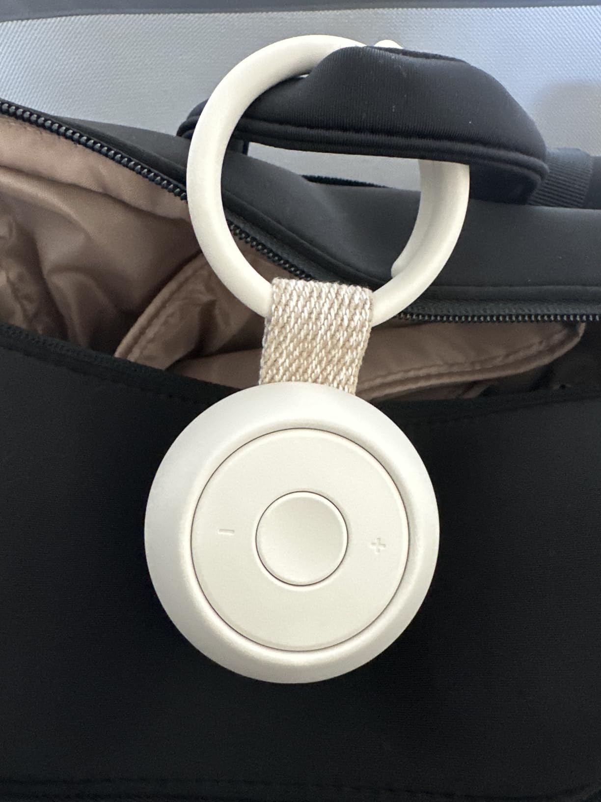 Hatch Go | Portable Sound Machine for Babies and Kids | Sleep Soother | 10 Soothing Sounds | White Noise | Shush | Travel | Registry Gift | Baby Shower | Clips on Stroller | Putty customer photo 2