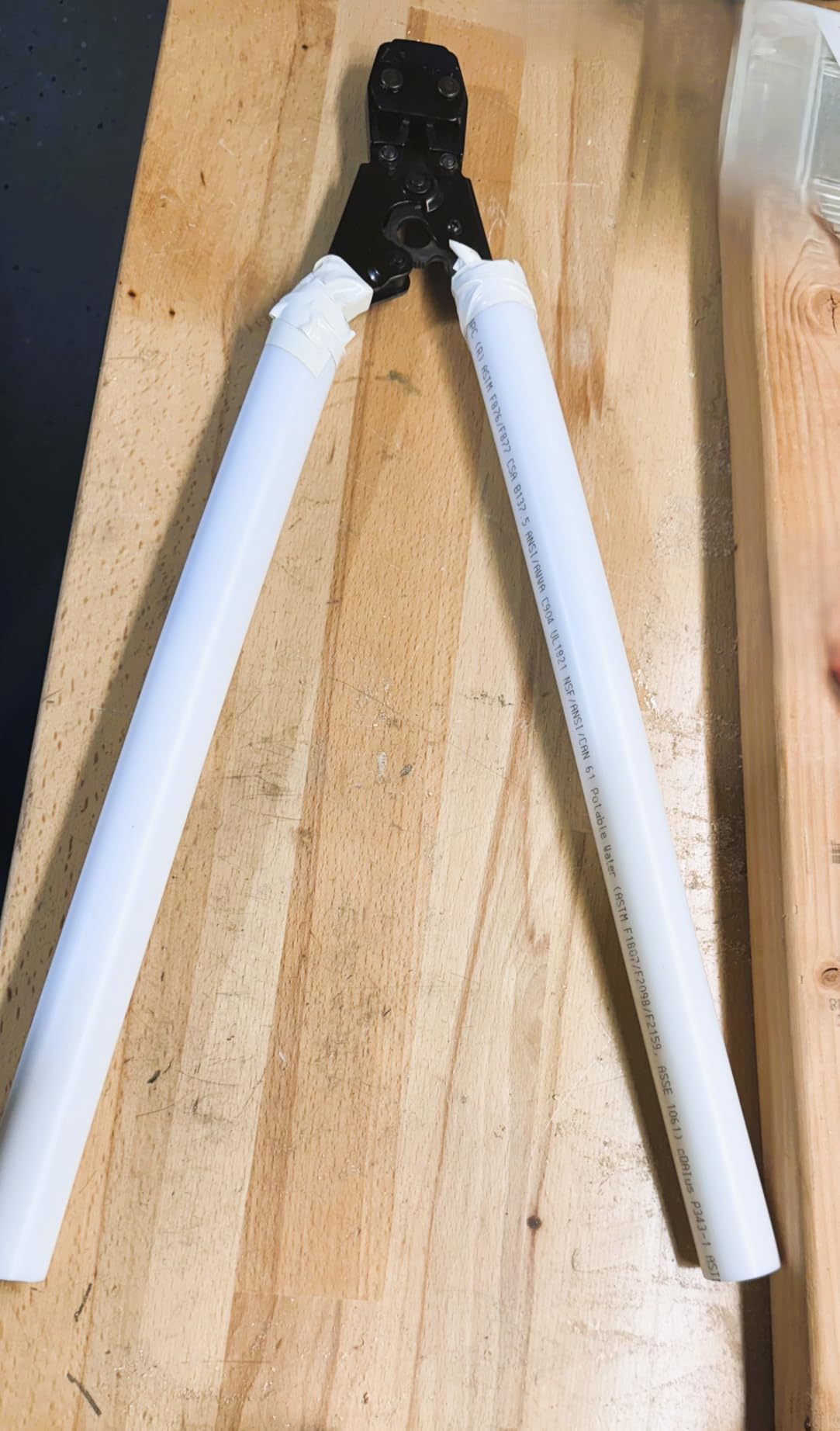 PEX Pipe Clamp Cinch Tool Crimping Tool Crimper for Stainless Steel Clamps from 3/8-inch to 1-inch with 1/2-inch 20PCS and 3/4-inch 10PCS SS PEX Clamps,with Pipe Cutter in Plastic Box customer photo 1