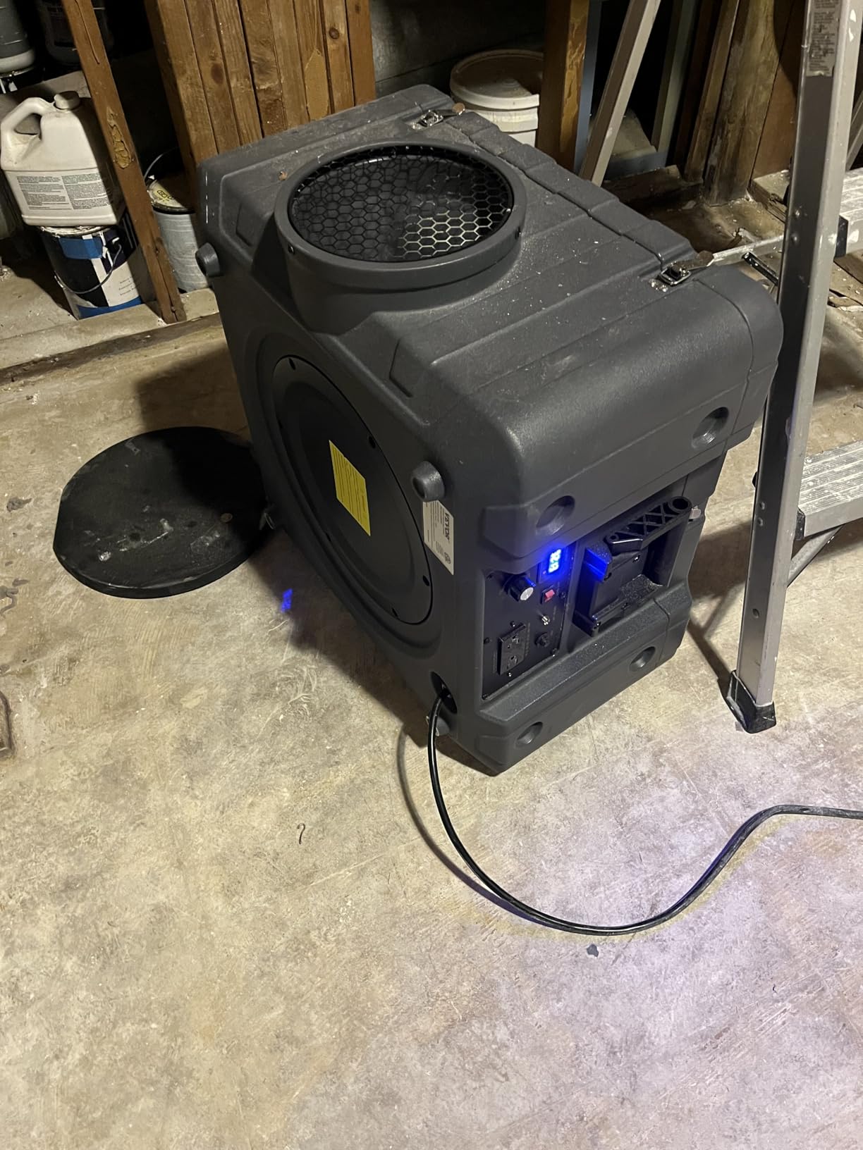VEVOR Air Scrubber 550 CFM 3-Stage Filtration Stackable Negative Machine customer photo 2